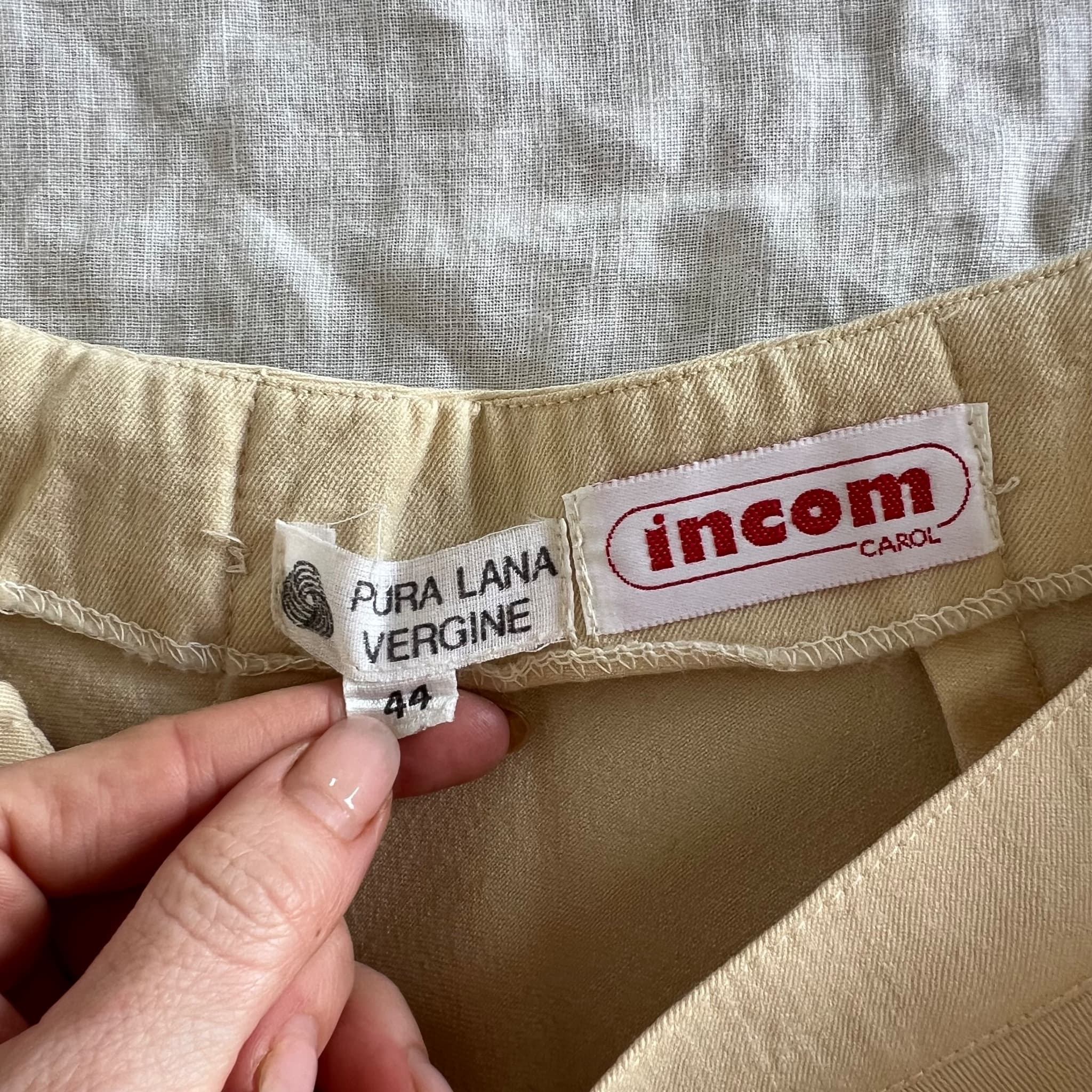 Vintage Incom Beige Virgin Wool A-Line Skirt (Size S / 8-10) — photo 6 of 8