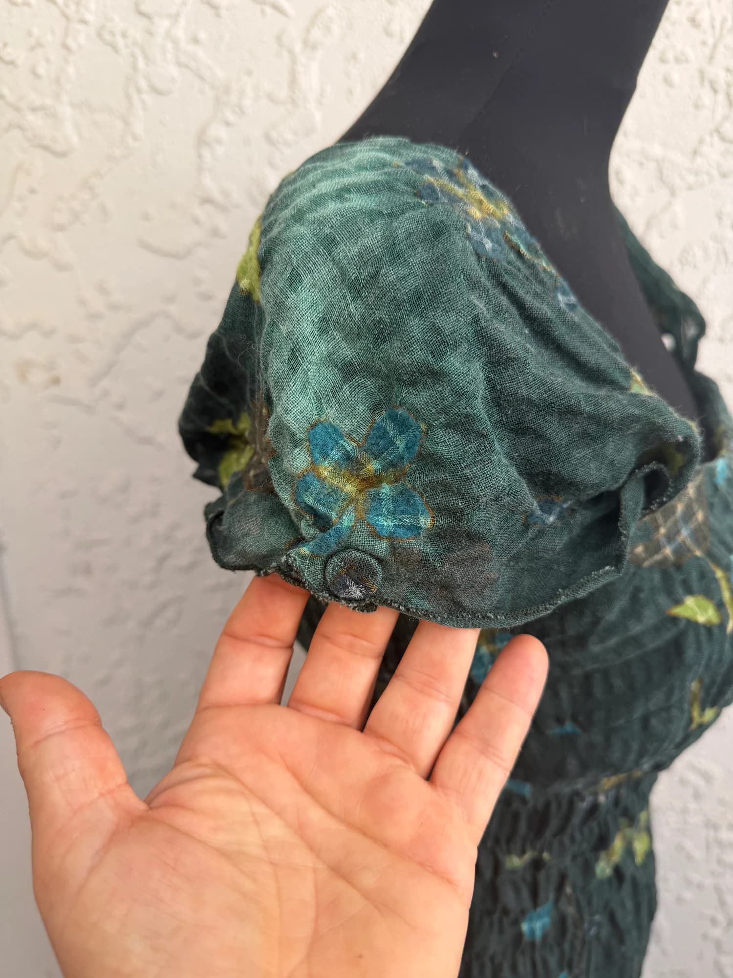 Andrea Moore Green Textured Smocked Midi Dress - Size 10 (Mint Condition`) — photo 5 of 10