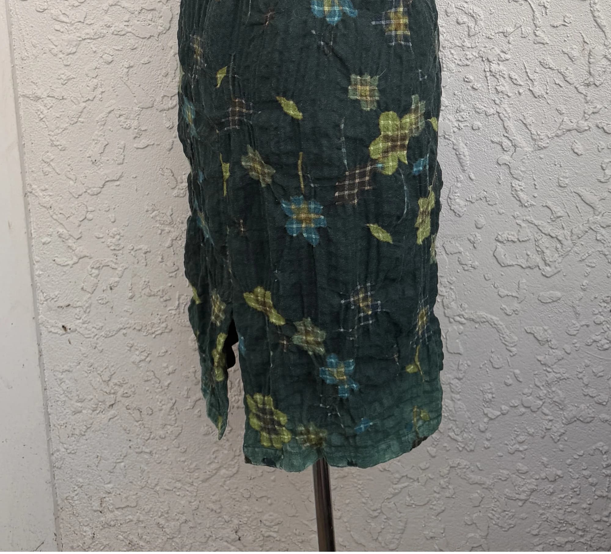 Andrea Moore Green Textured Smocked Midi Dress - Size 10 (Mint Condition`) — photo 10 of 10