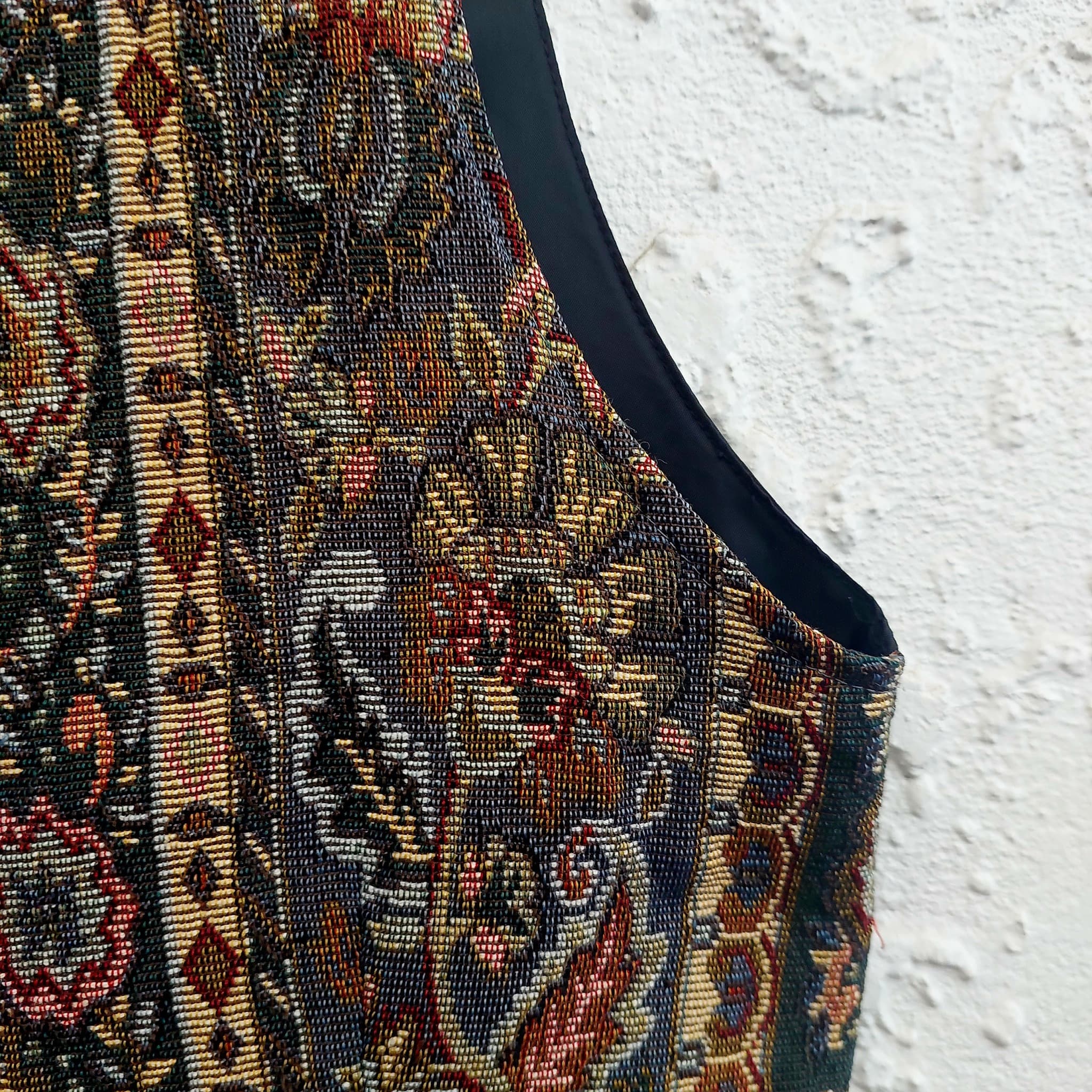 BLACK PEPPER Tapestry Waistcoat Vest, Floral Pattern, Size 10 — photo 8 of 9
