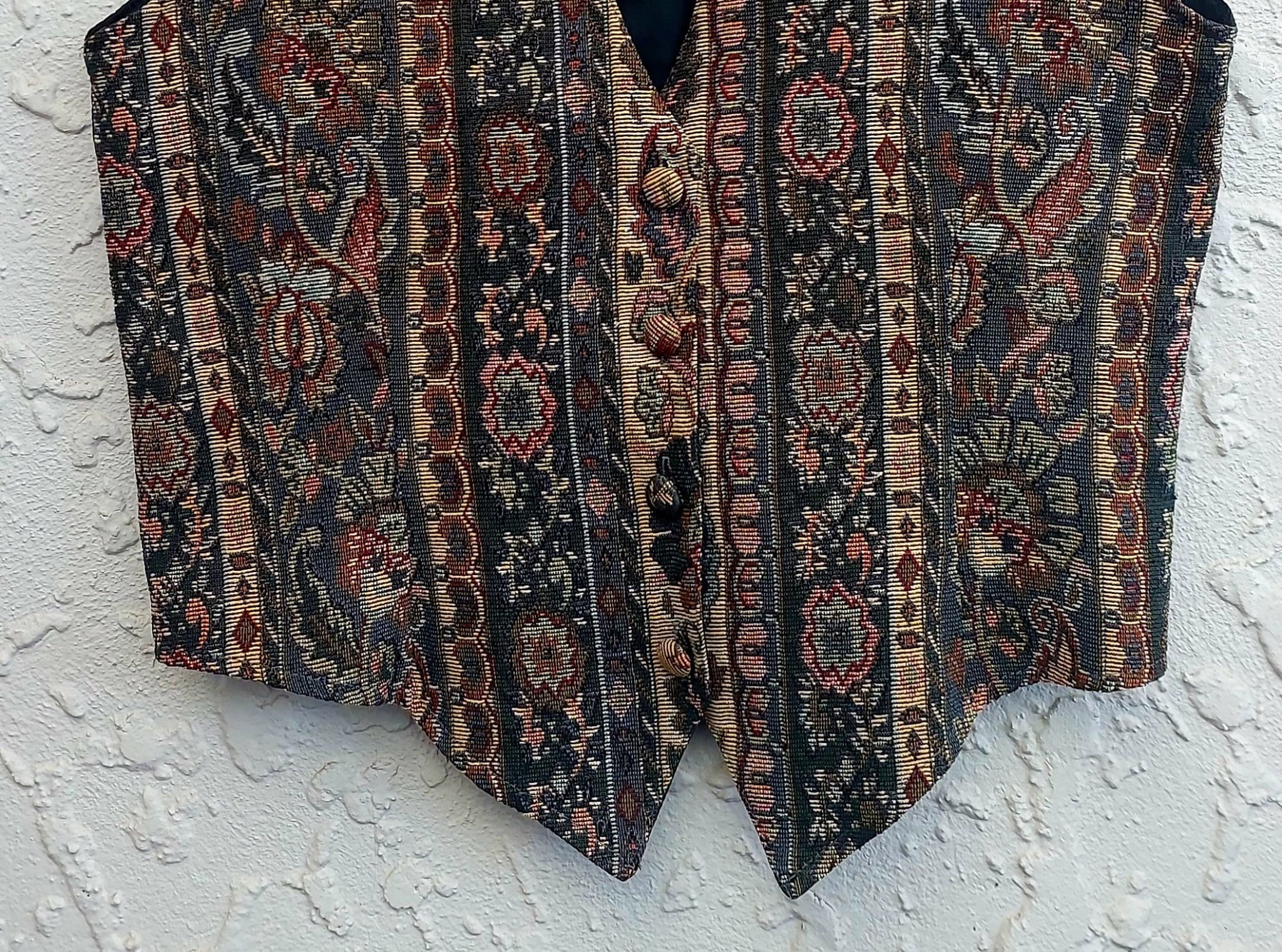 BLACK PEPPER Tapestry Waistcoat Vest, Floral Pattern, Size 10 — photo 9 of 9