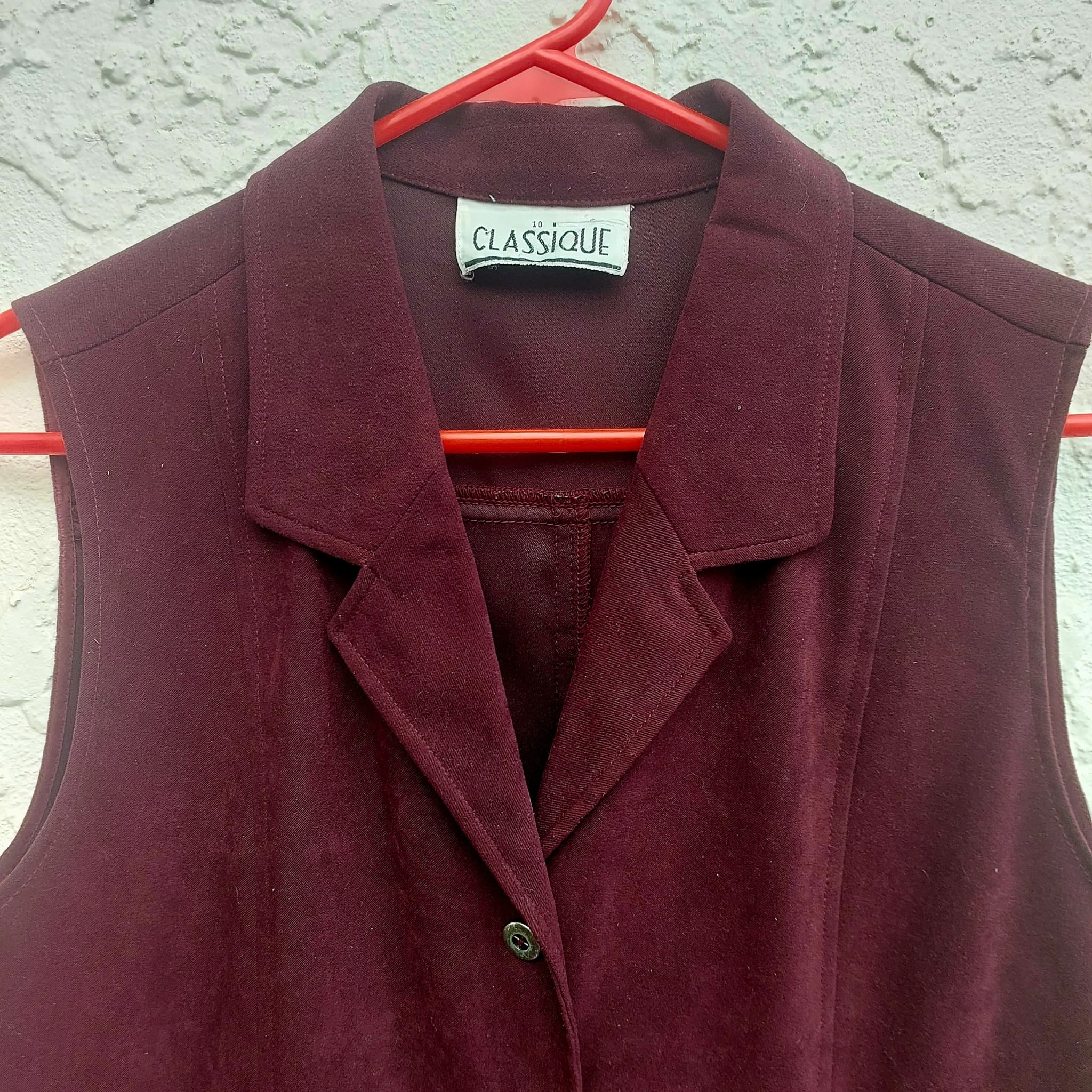 CLASSIQUE Button-Down Vest, Burgundy, Size 10 — photo 2 of 10