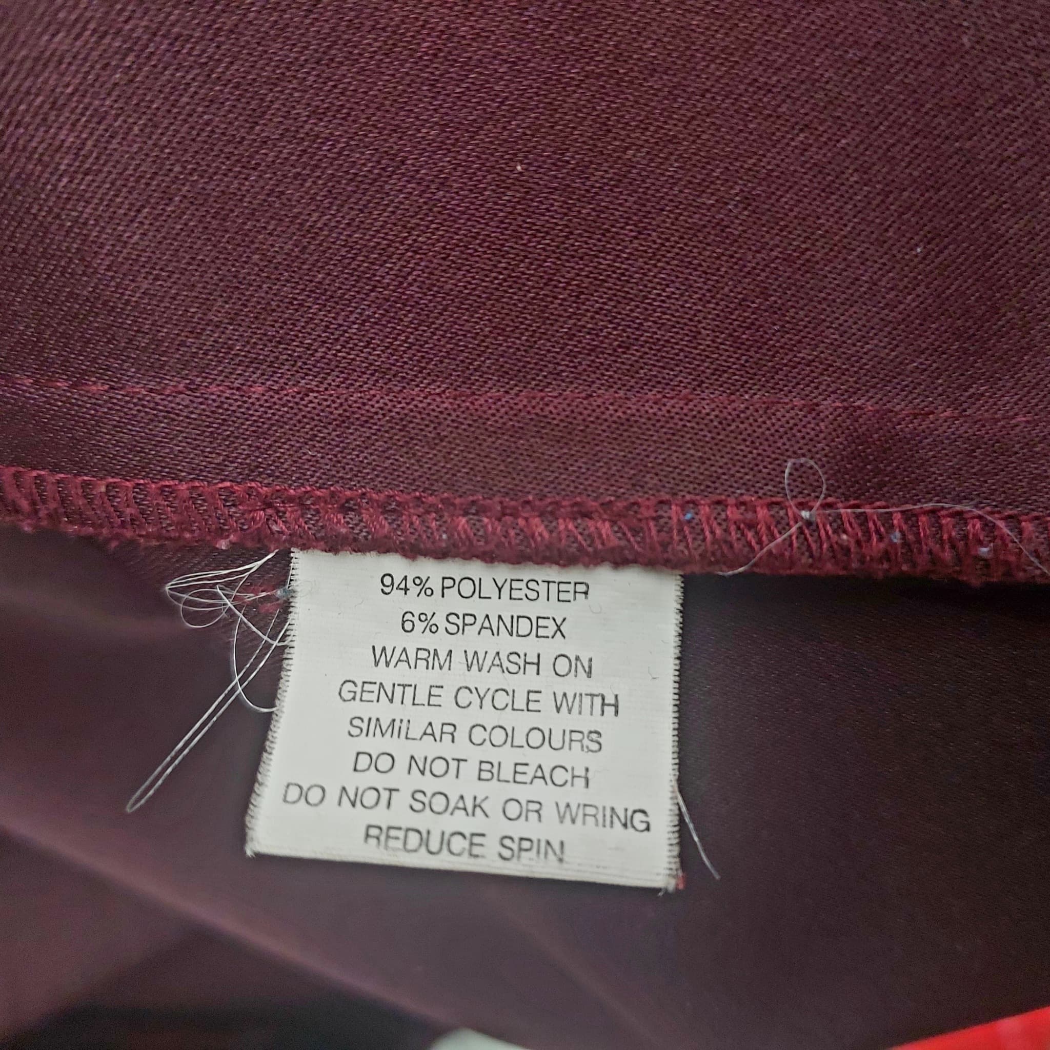 CLASSIQUE Button-Down Vest, Burgundy, Size 10 — photo 5 of 10