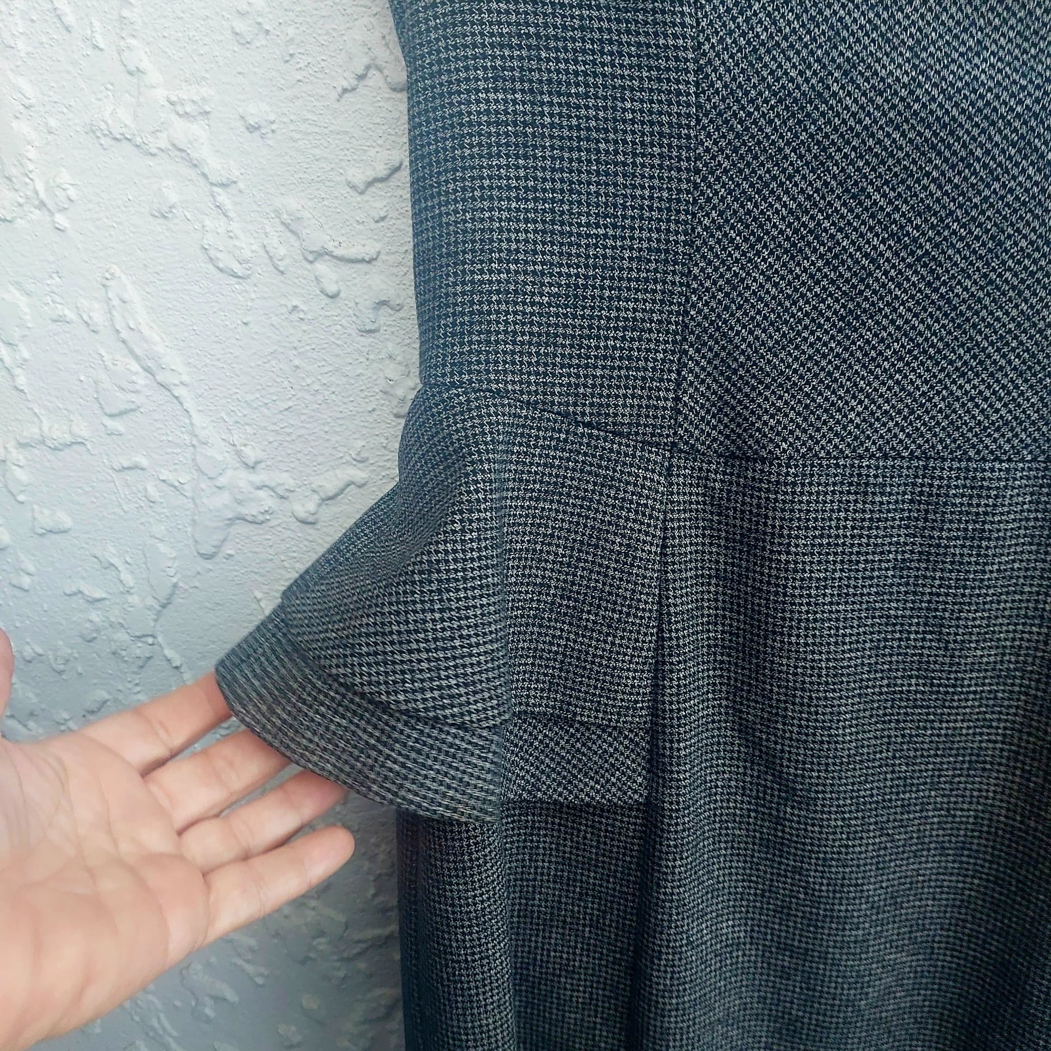 CUE Houndstooth Peplum Sheath Dress, Black and White, Size 10 — photo 7 of 9