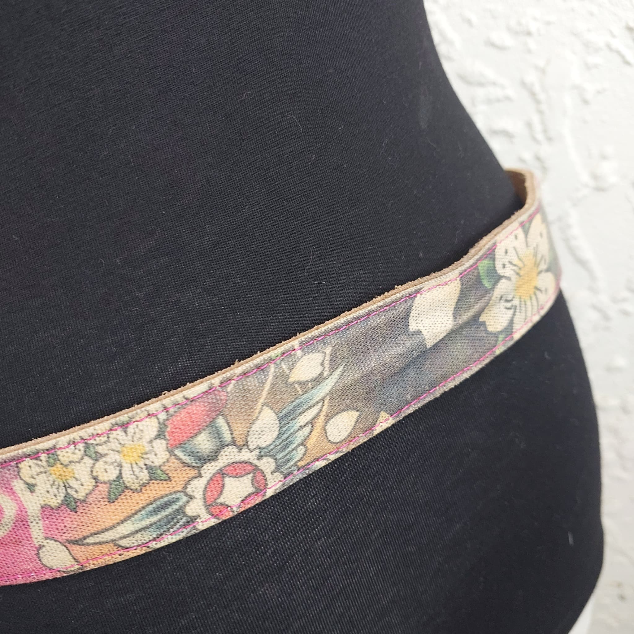Ed Hardy Belt, Floral Skull Print, Size M — photo 7 of 9