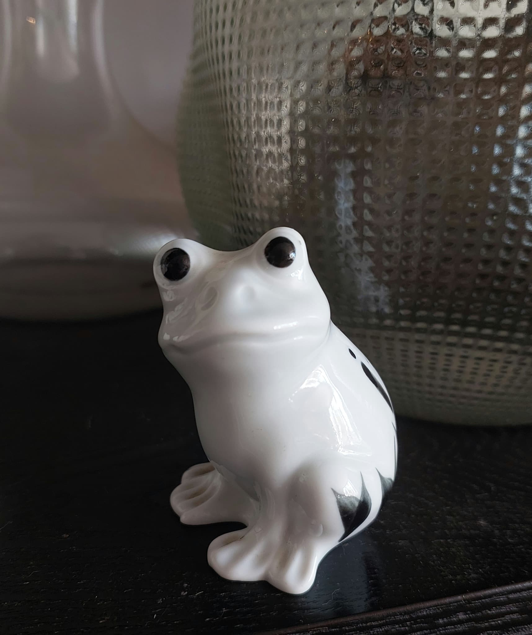 Highbank Ceramic Frog Figurine, White with Black Markings, Scotland — photo 1 of 7