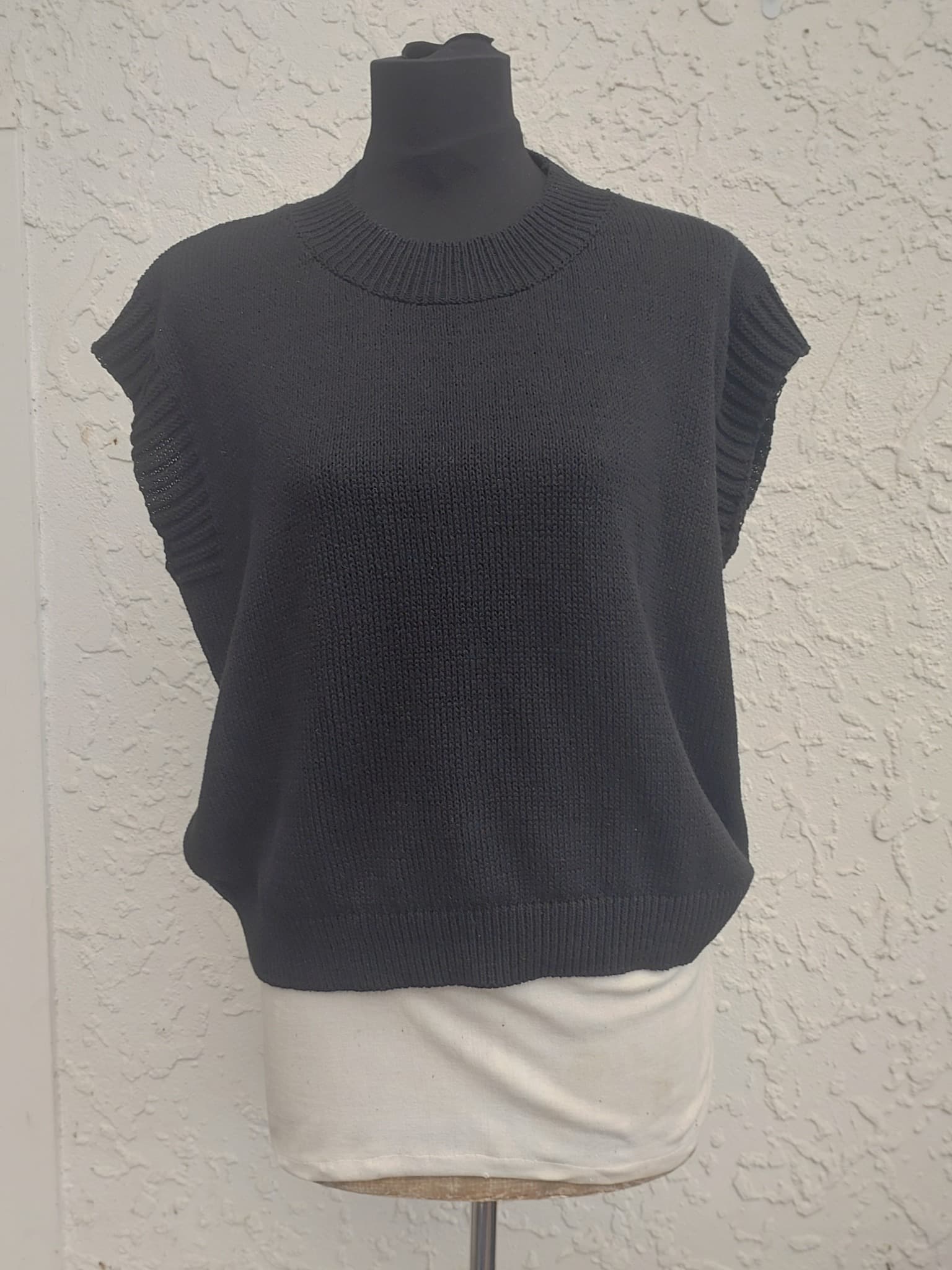 HUMIDITY Sleeveless Knit Sweater Vest, Black, Size XS — photo 2 of 10