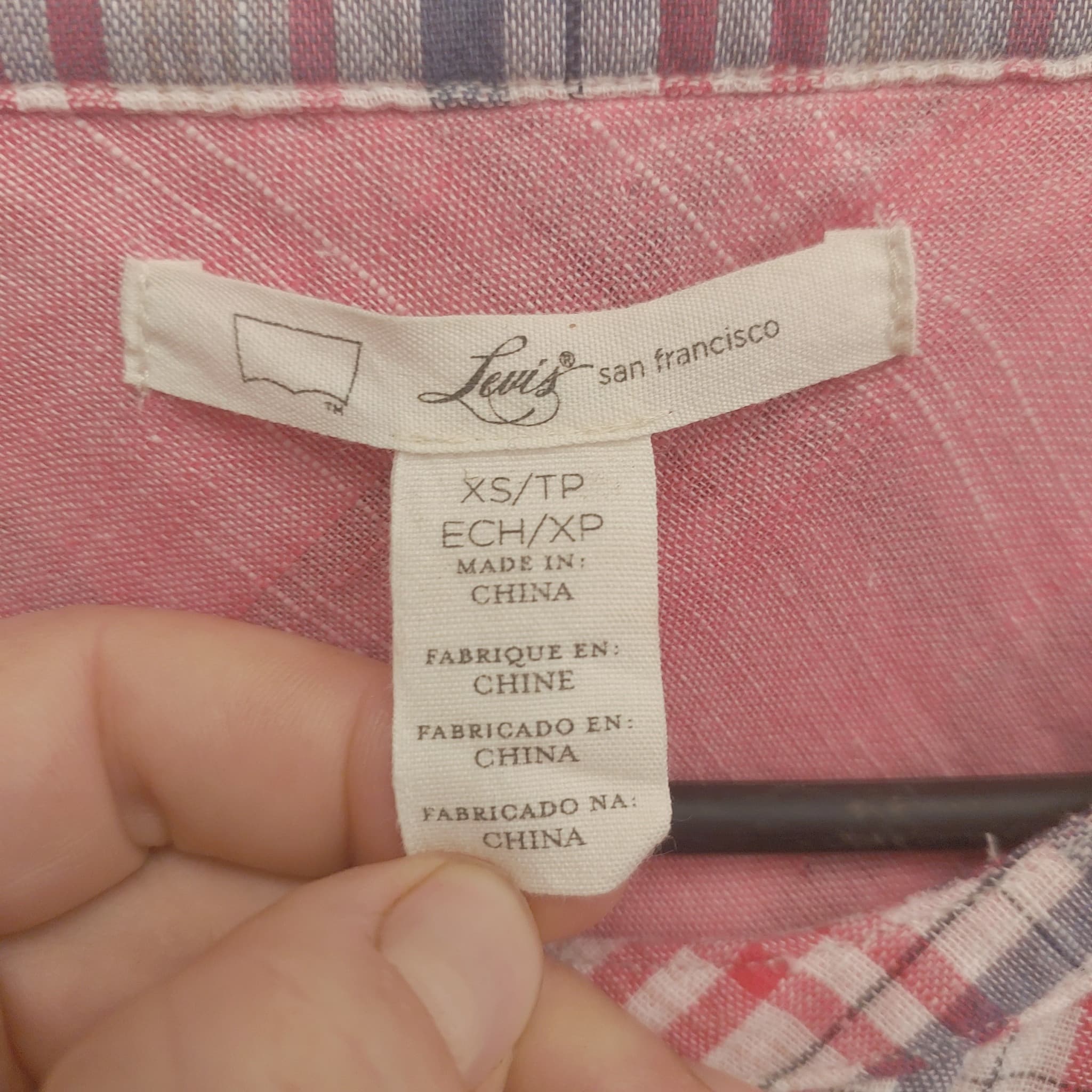 Levi's Plaid Long Sleeve Button-Down Shirt, Red White, Size XS — photo 2 of 9