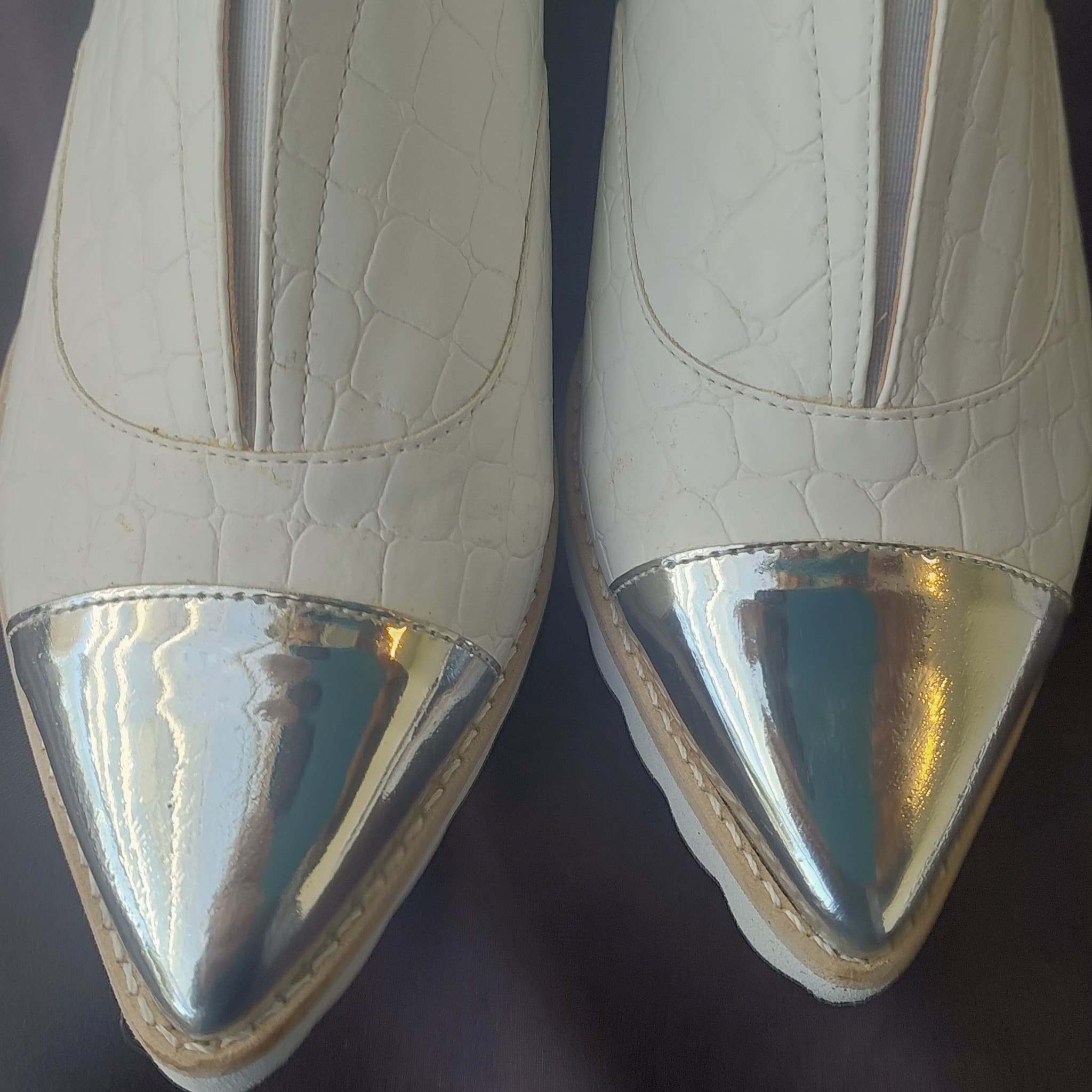 MAHER NZ white croc silver cap toe, pointed slipon platform loafers / Sz 41, BRAND NEW — photo 4 of 9