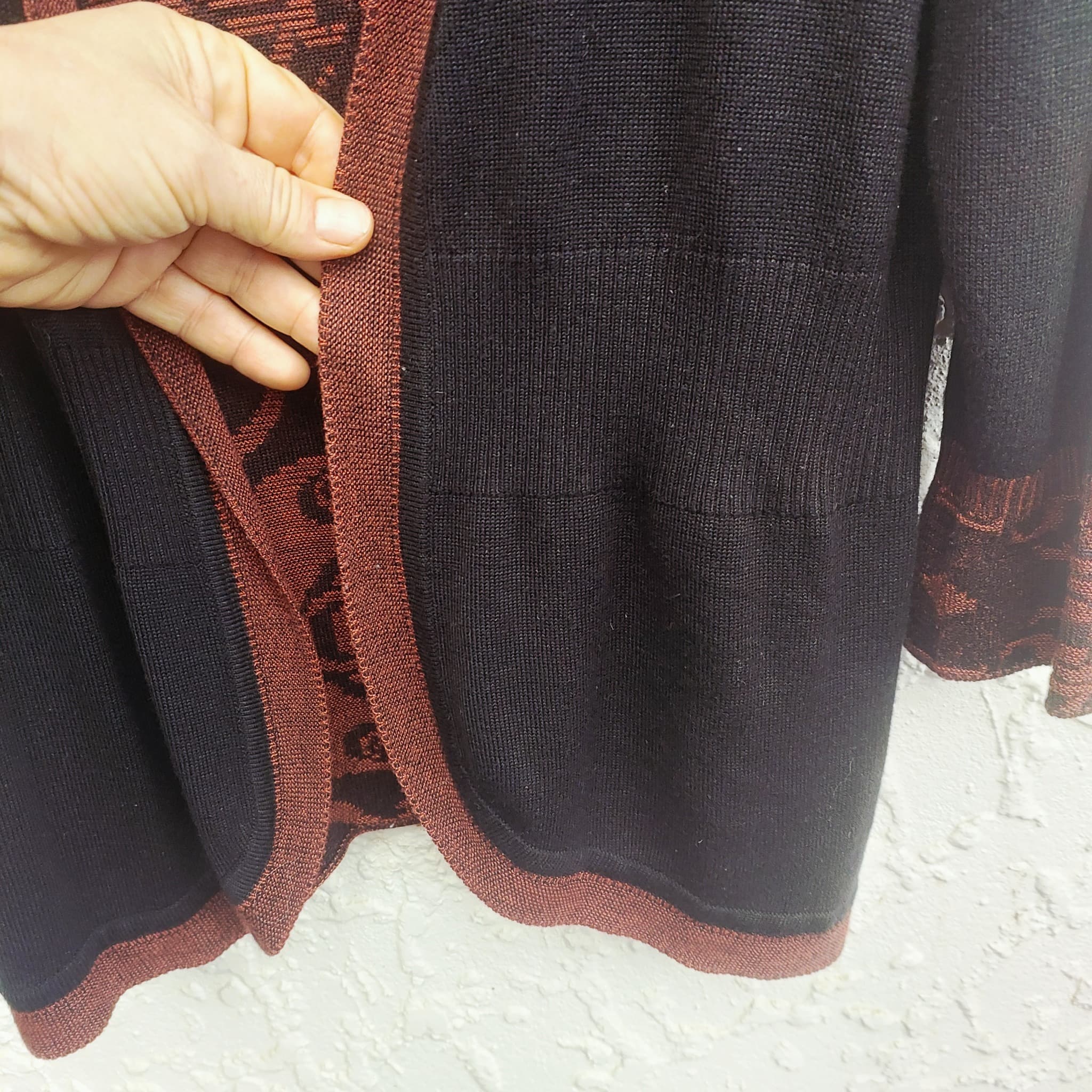 Purple Sage Twin Set Cardigan & Tank Top, Black & Red, Size M — photo 3 of 10