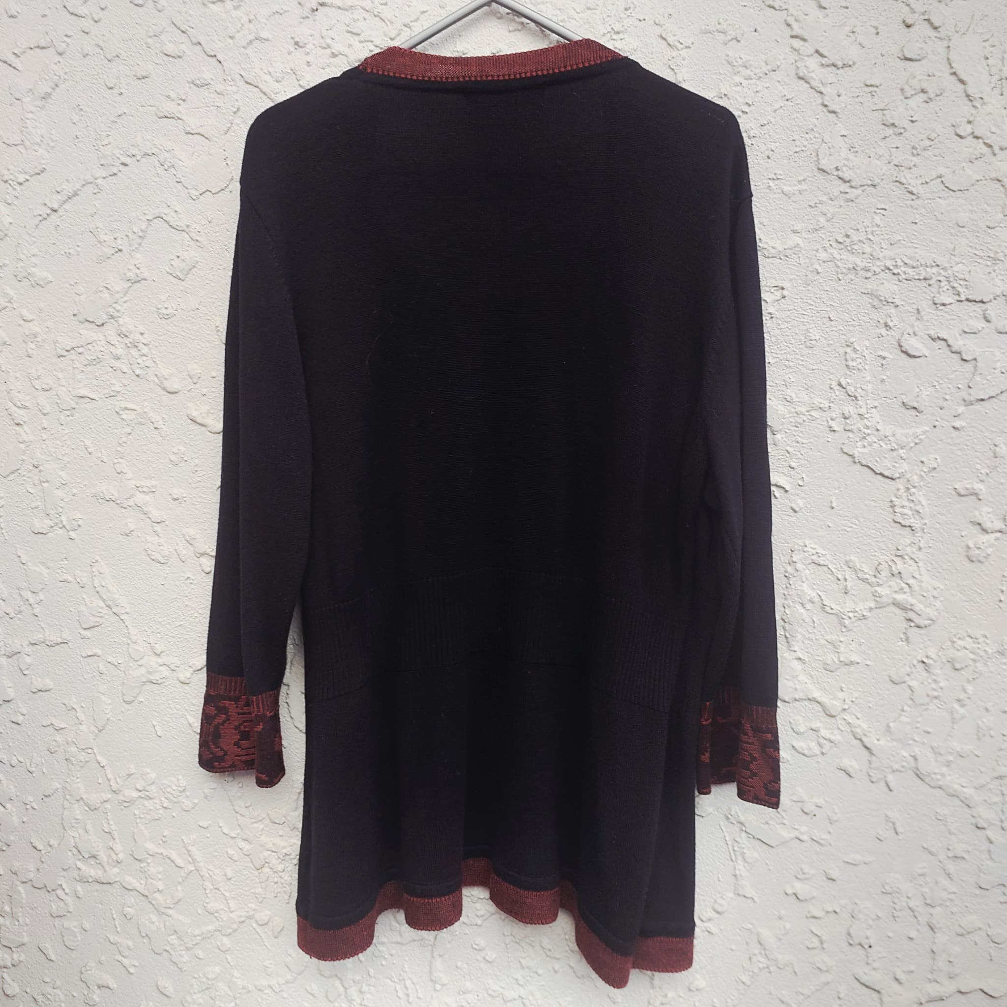 Purple Sage Twin Set Cardigan & Tank Top, Black & Red, Size M — photo 4 of 10