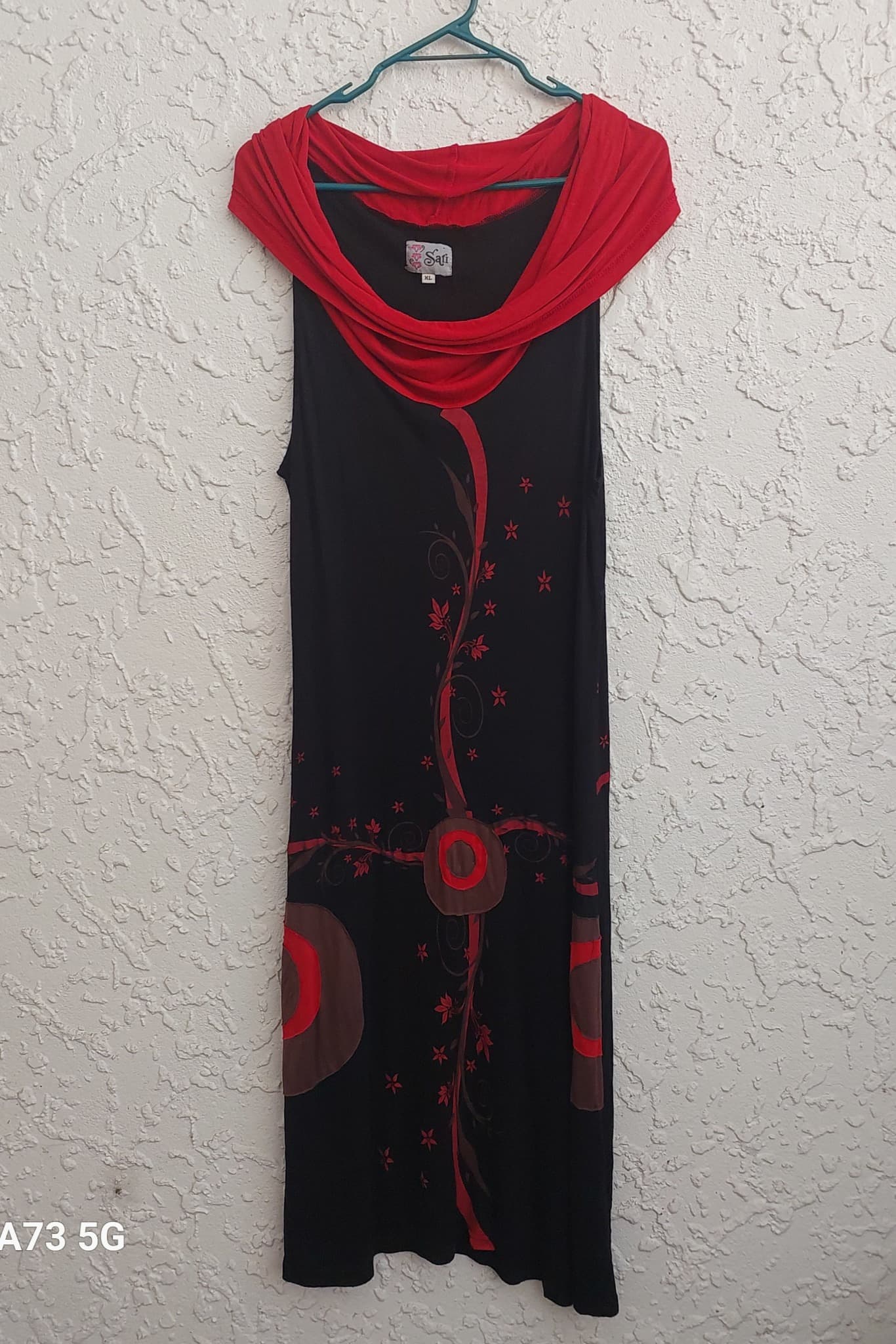 Sari Cowl Neck Dress, Black and Red, Floral Print, Size XL — photo 1 of 10