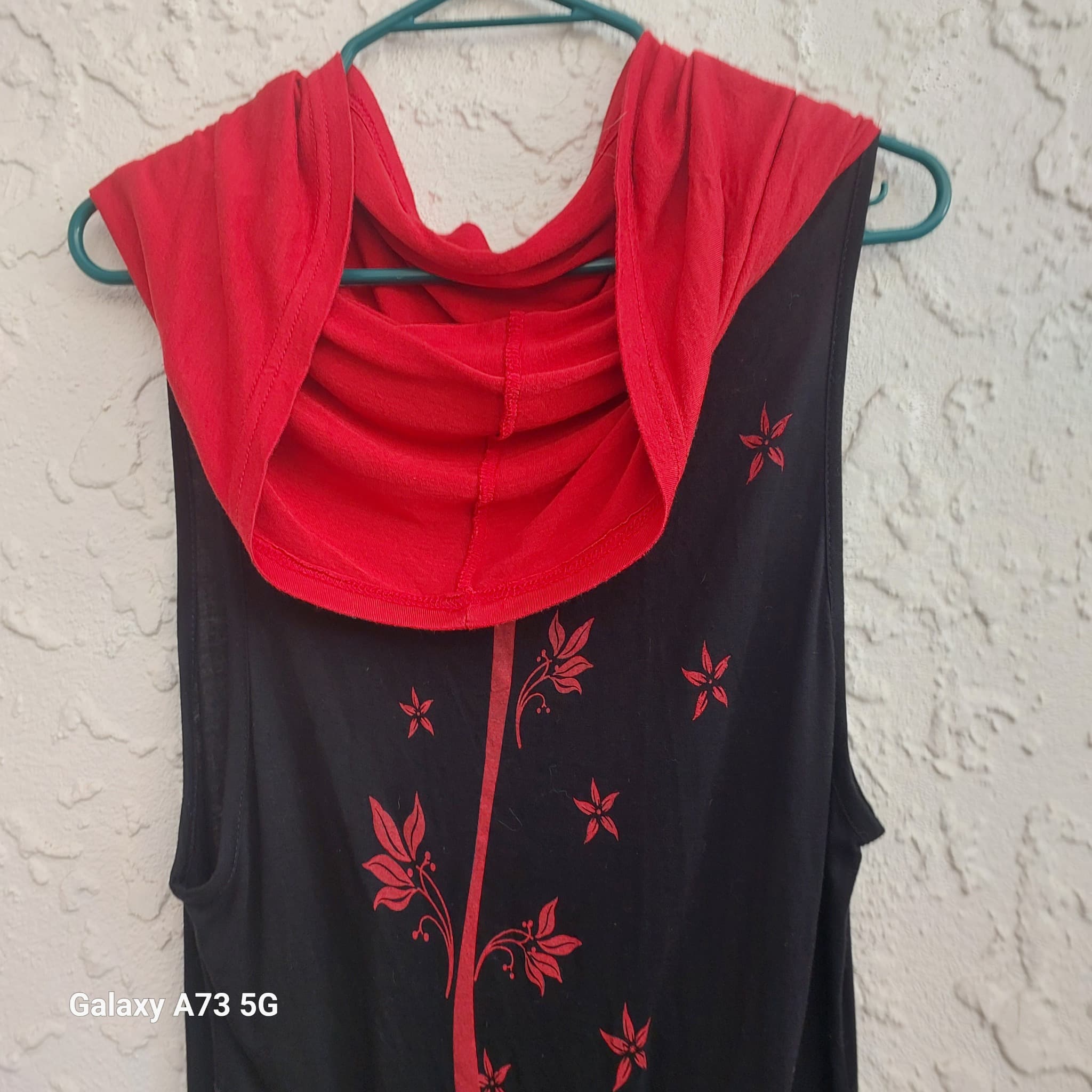 Sari Cowl Neck Dress, Black and Red, Floral Print, Size XL — photo 8 of 10
