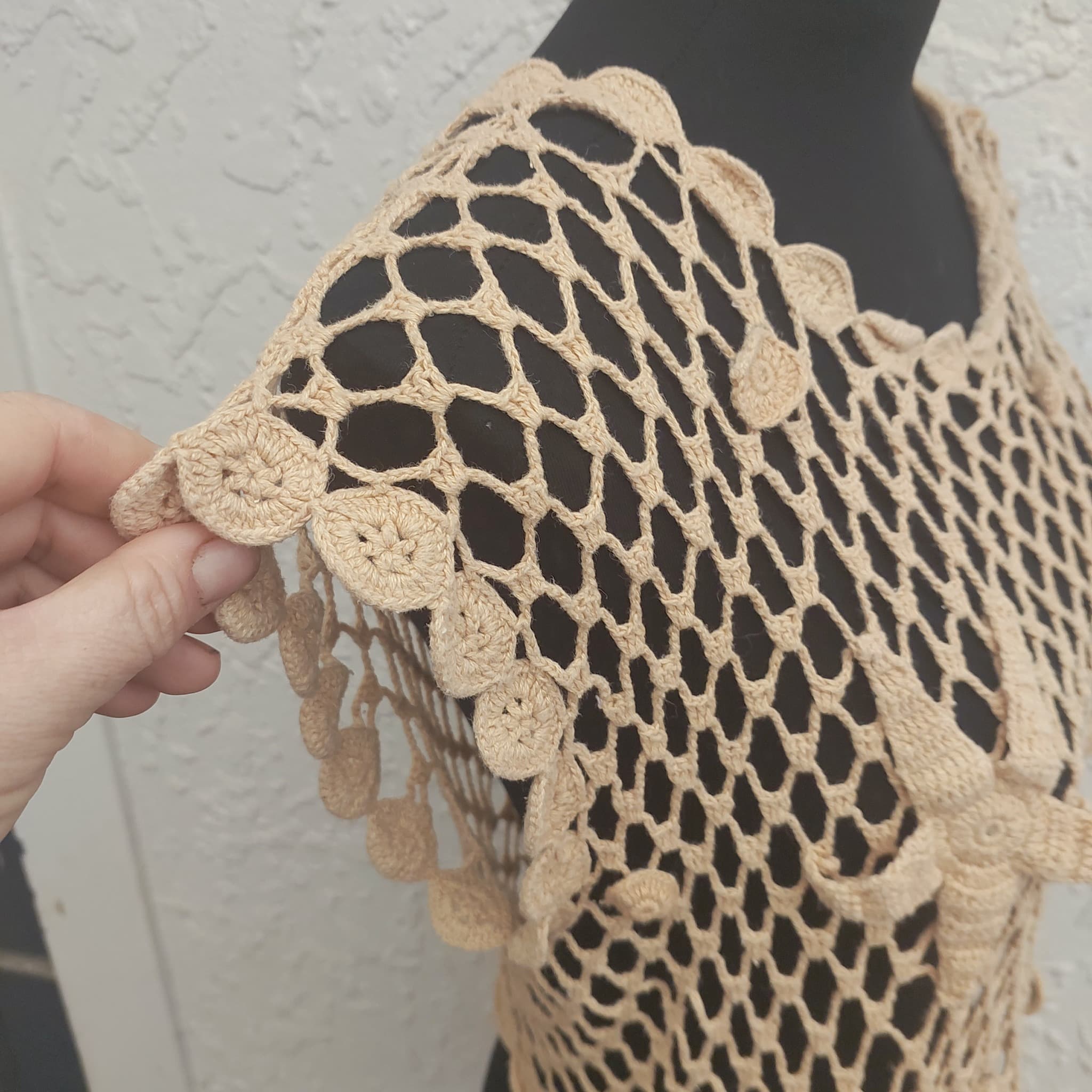 SOMEBODY Crochet Cover-Up Top, Beige, Starfish Net Design — photo 4 of 10