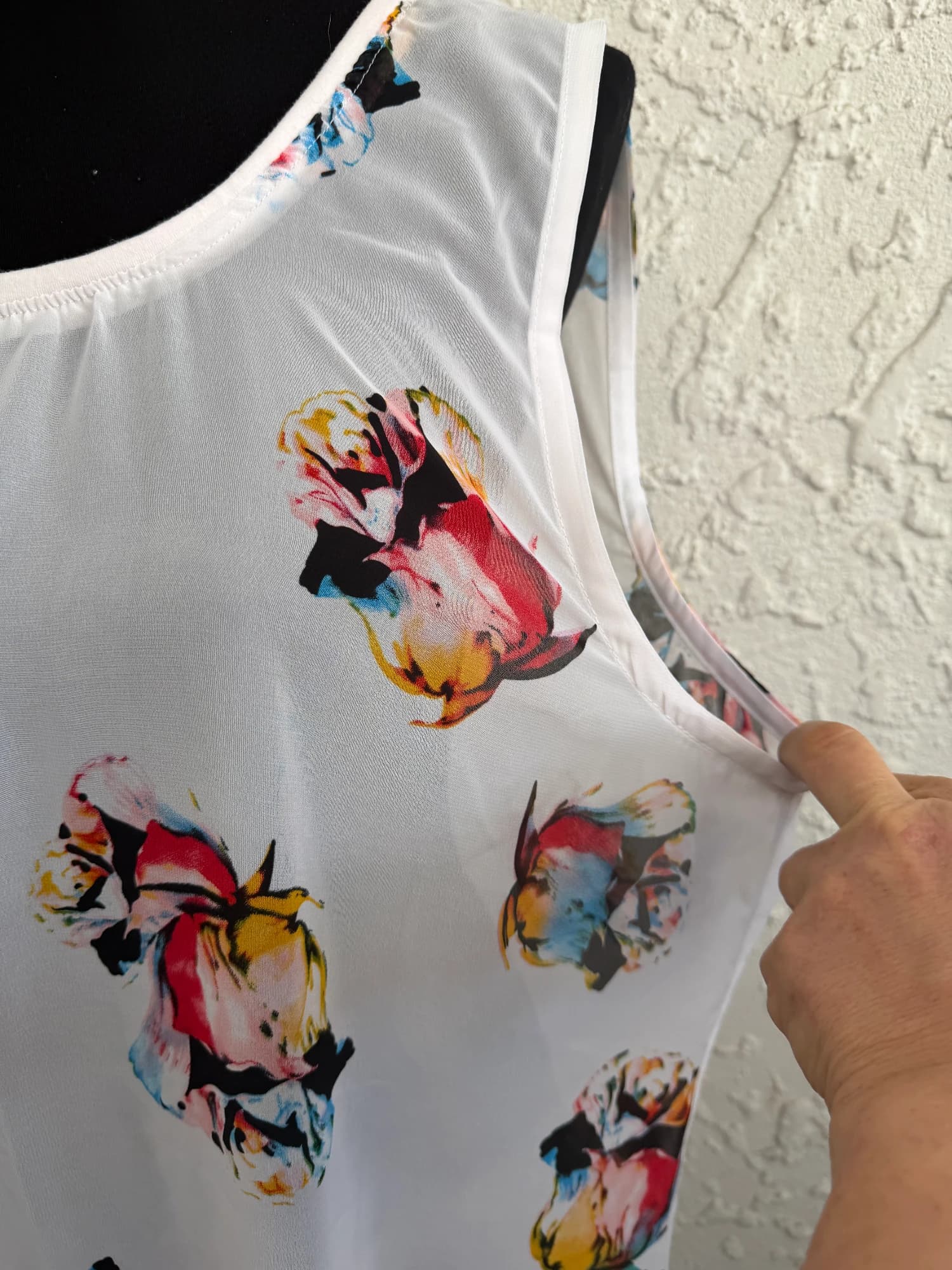 Unbranded Floral Print Sleeveless High-Low Tunic Top, White, Size Unknown — photo 4 of 9
