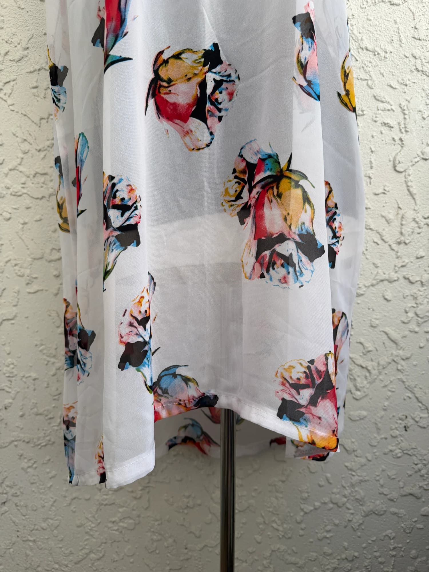 Unbranded Floral Print Sleeveless High-Low Tunic Top, White, Size Unknown — photo 7 of 9