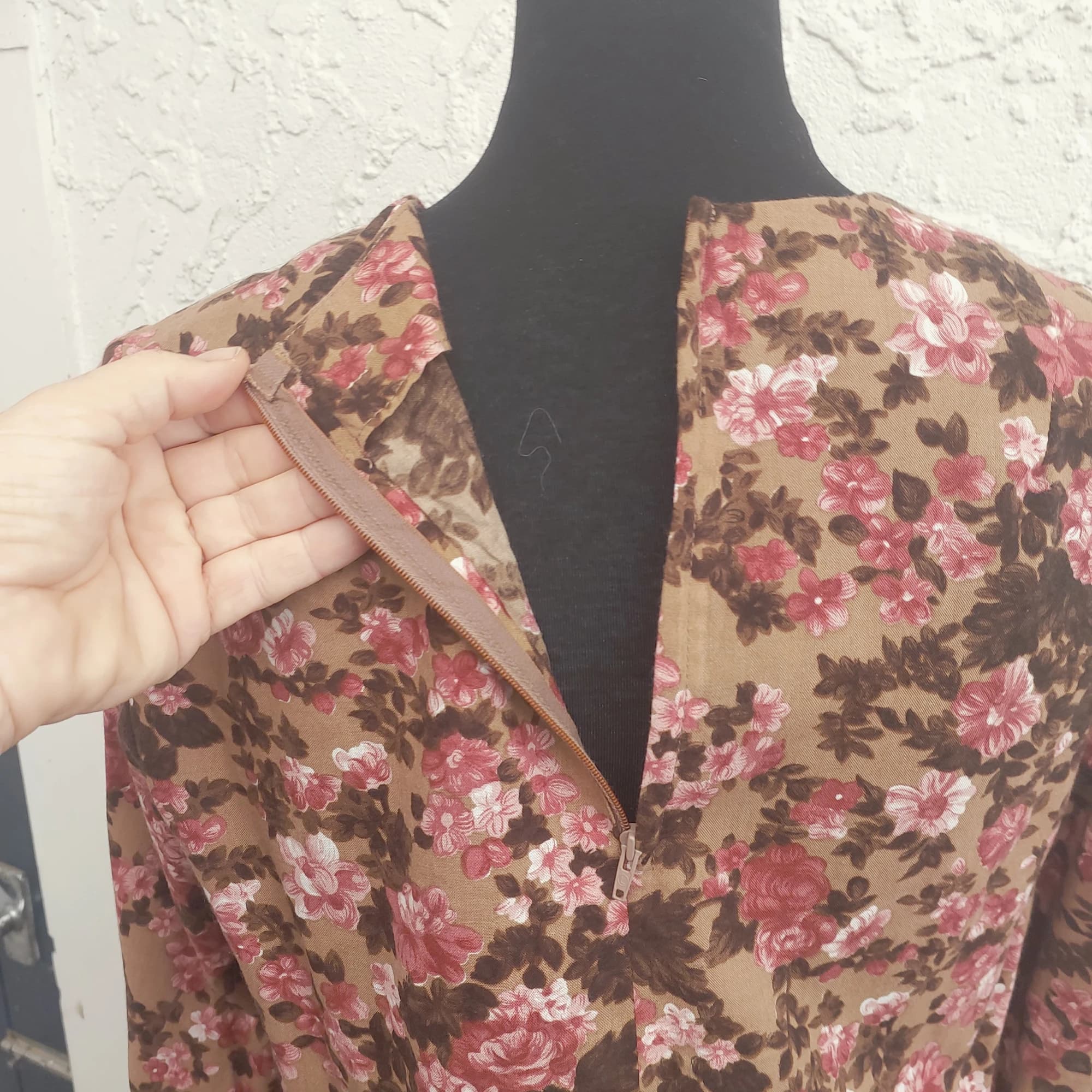 Vintage 1970s Floral Midi Dress, Long Sleeve, Brown and Pink — photo 8 of 10