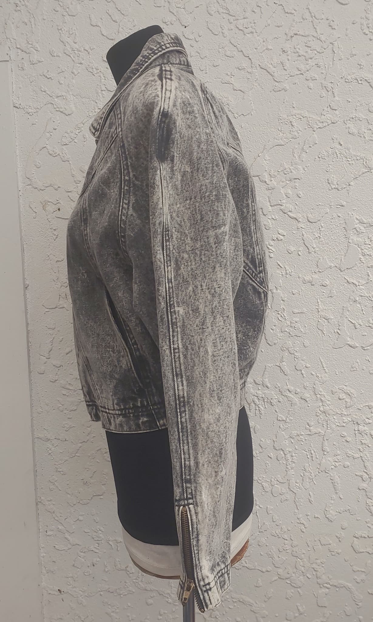 Vintage 80s Acid Wash Denim Moto Jacket, Grey, Size S — photo 3 of 10