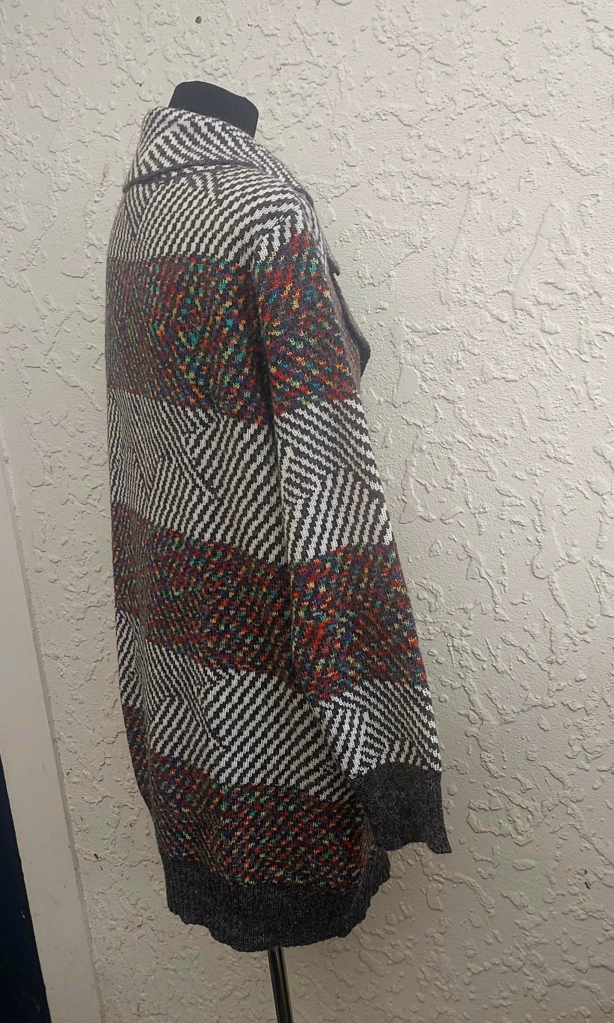 Vintage geometric chunky knit cardi-coat - Size M — photo 4 of 10