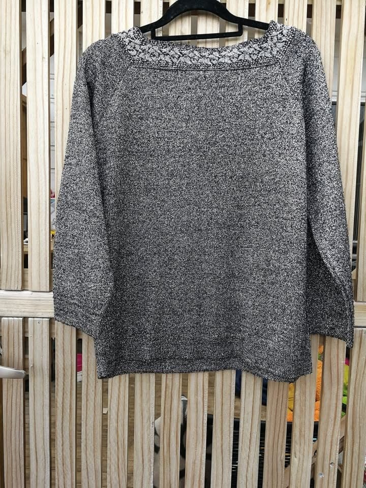 Vintage SHETLAND Knit Sweater, Metallic Silver and Black, Size 40 — photo 6 of 6