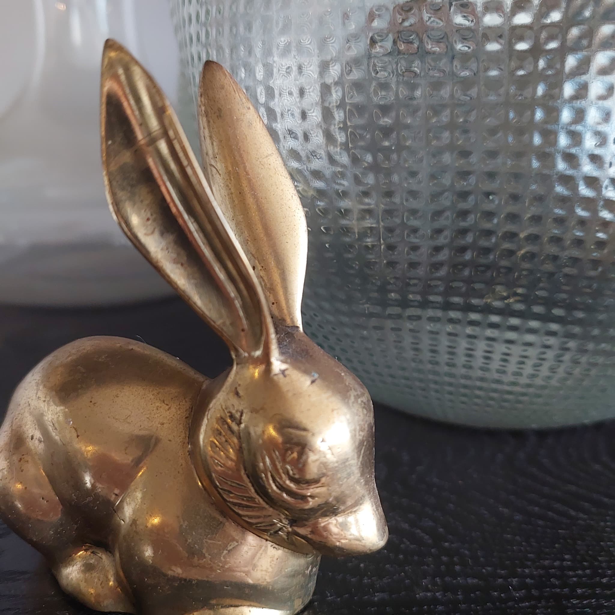 Vintage Solid Brass Sitting Rabbit Figurine, Gold β photo 6 of 9