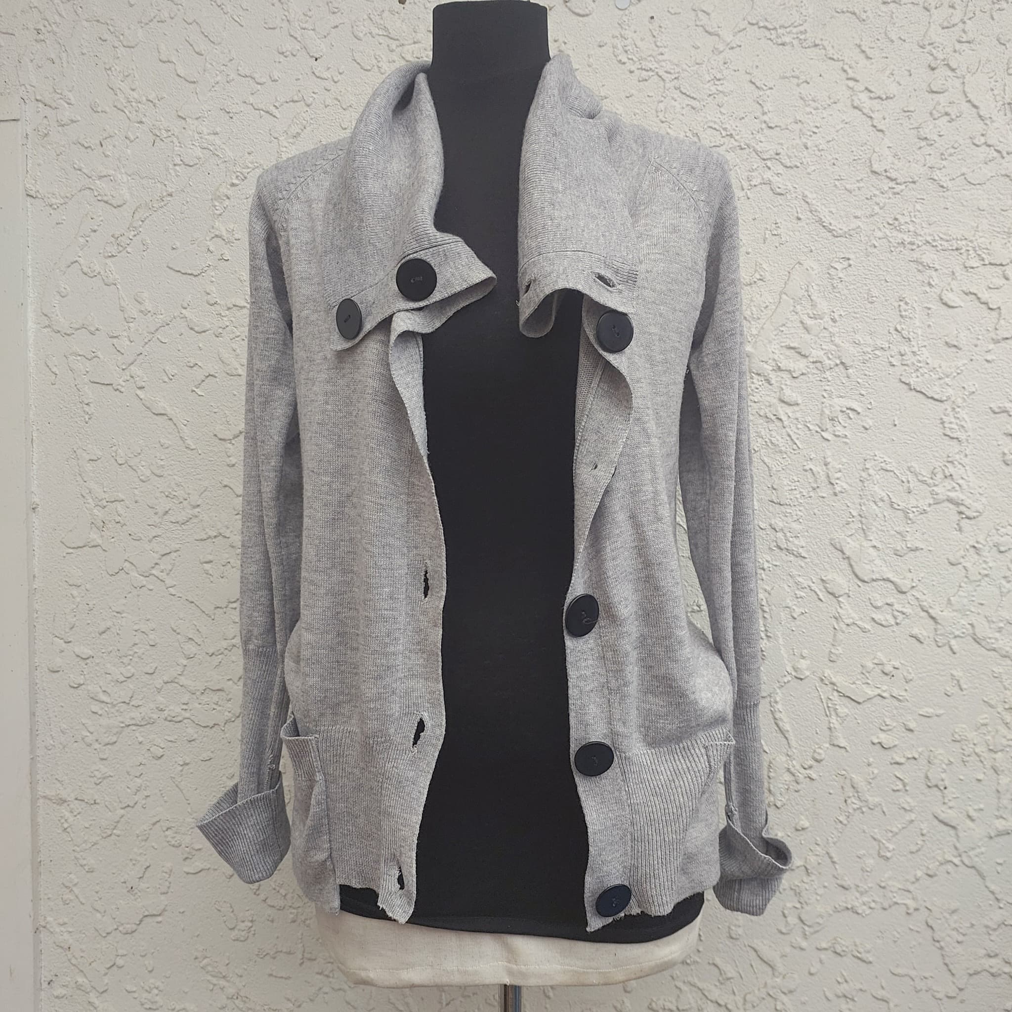 Vintage Y2K Sápa Grey Cowl Neck Cardigan, Button-Front, Size M — photo 8 of 10