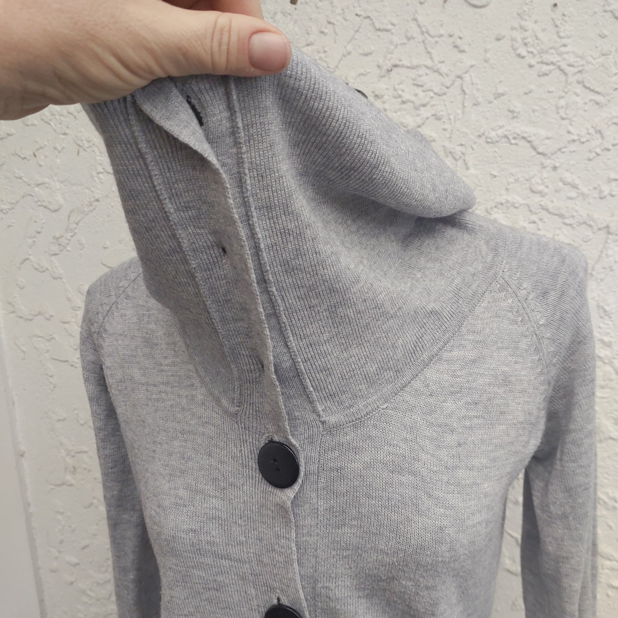 Vintage Y2K Sápa Grey Cowl Neck Cardigan, Button-Front, Size M — photo 9 of 10