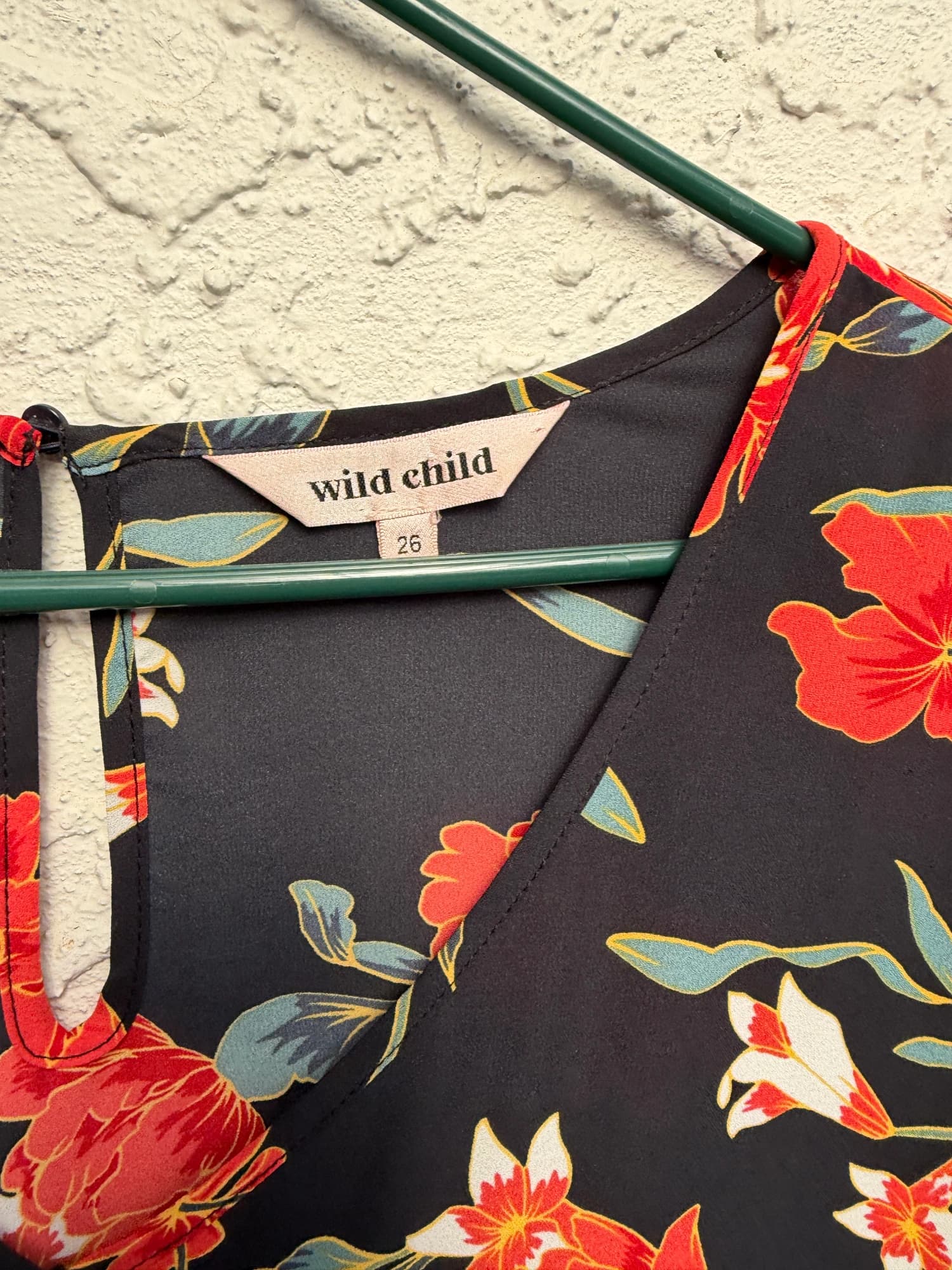 Wild Child Floral V-Neck Blouse, Black and Red, Size 26 — photo 2 of 8