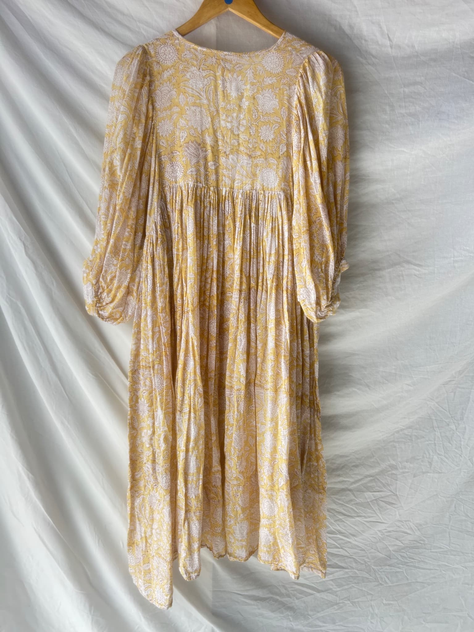 Daughters of India Floral Midi Dress Yellow Size M — photo 3 of 3