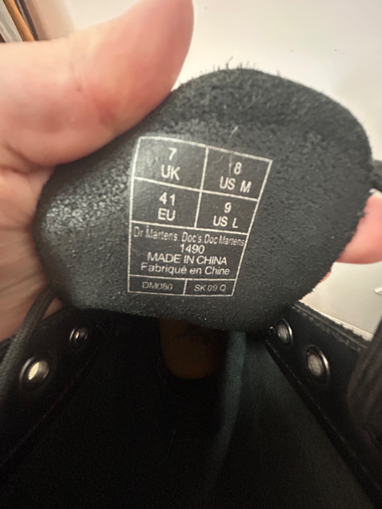 Dr. Martens 1490 Smooth Leather 10-Eyelet Boots Black — photo 5 of 6
