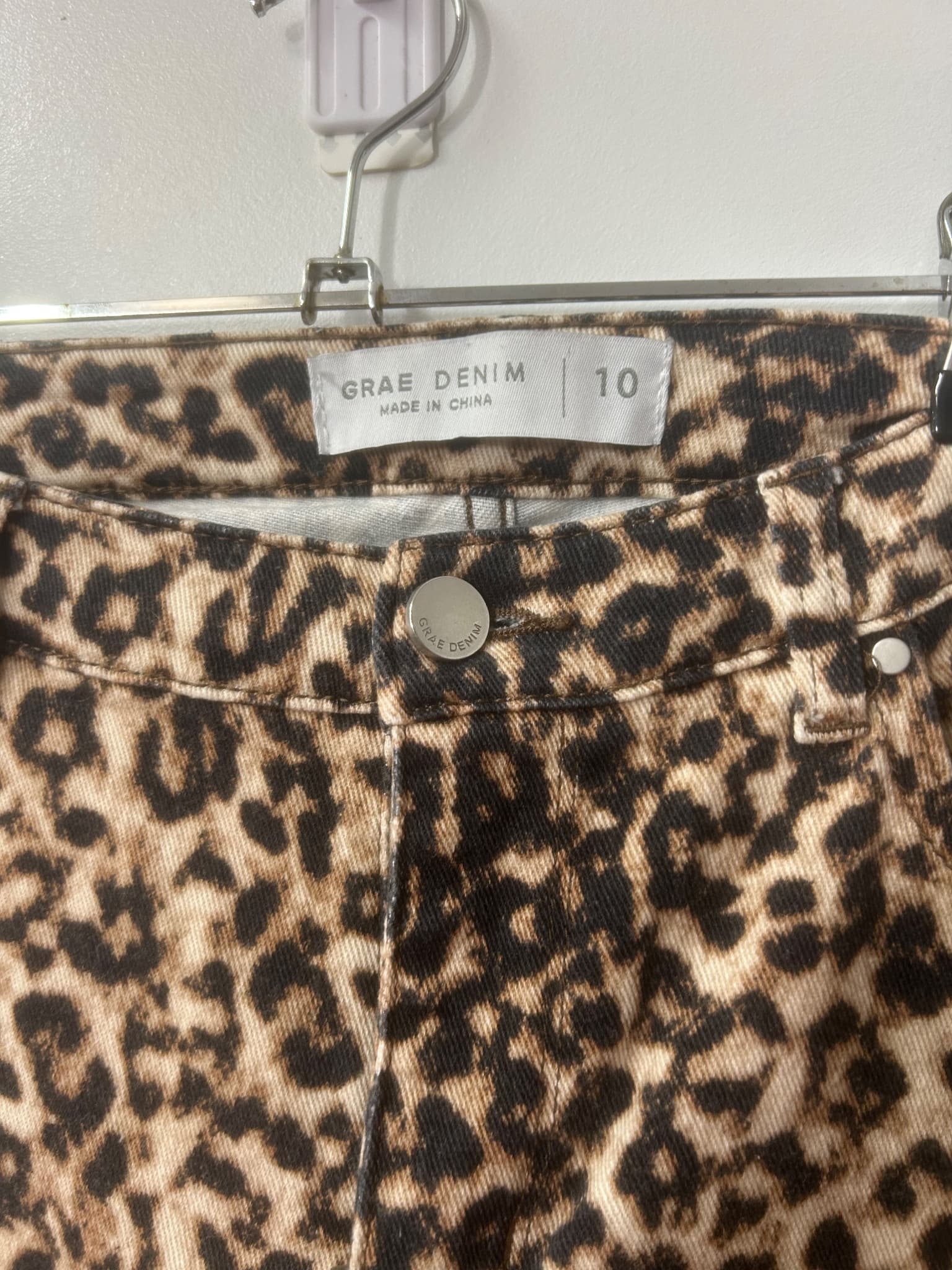 Grae Denim Leopard Print Jeans Size 10 — photo 2 of 3