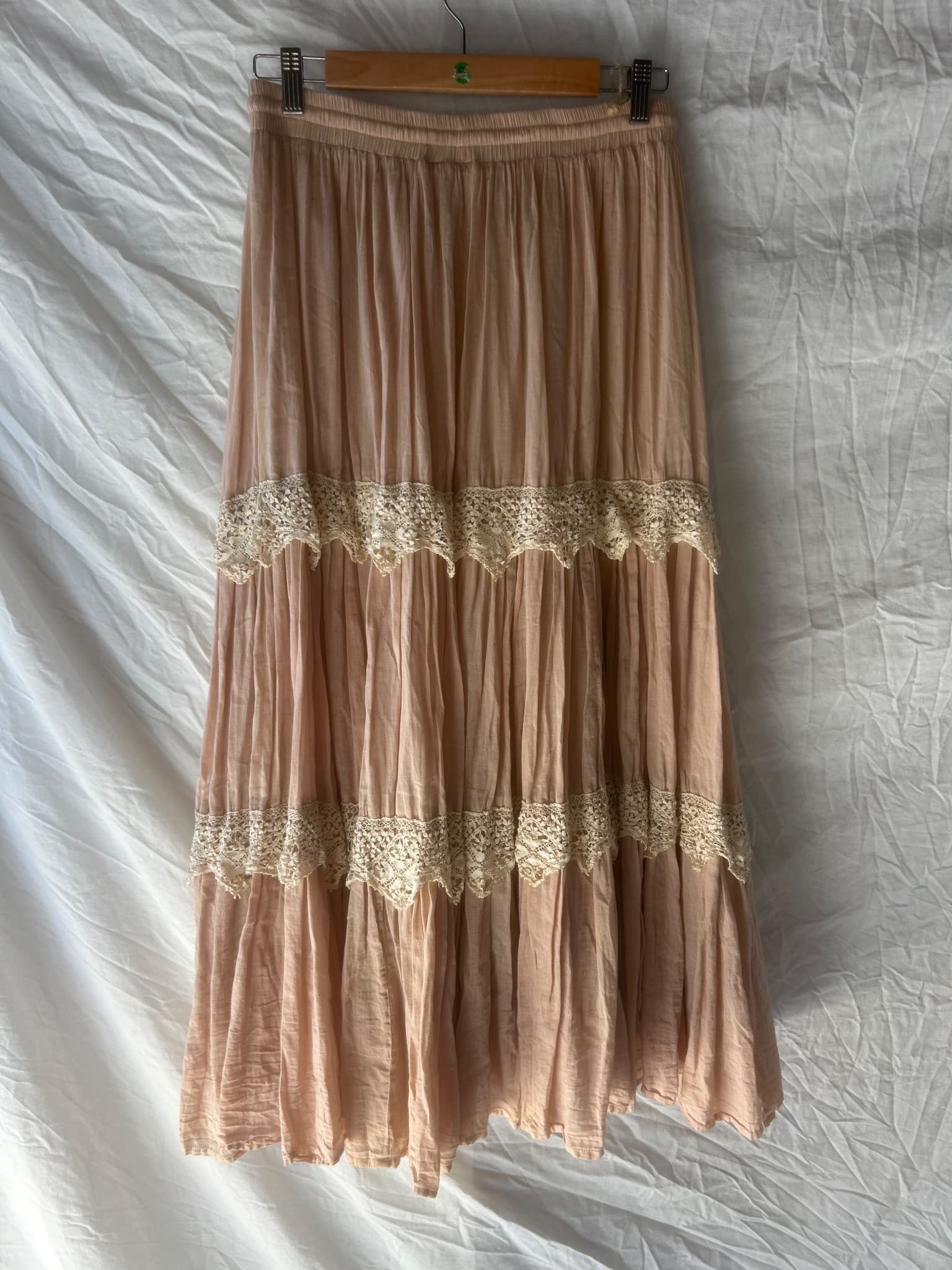 Meera The Label Boho Tiered Maxi Skirt Peach Lace Trim Size M — photo 4 of 4