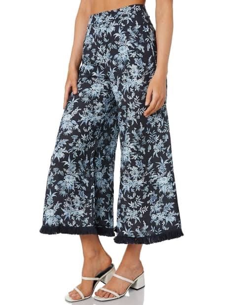 Tigerlily Akari Floral Wide Leg Culottes With Fringed Hem Size 6 — photo 1 of 5