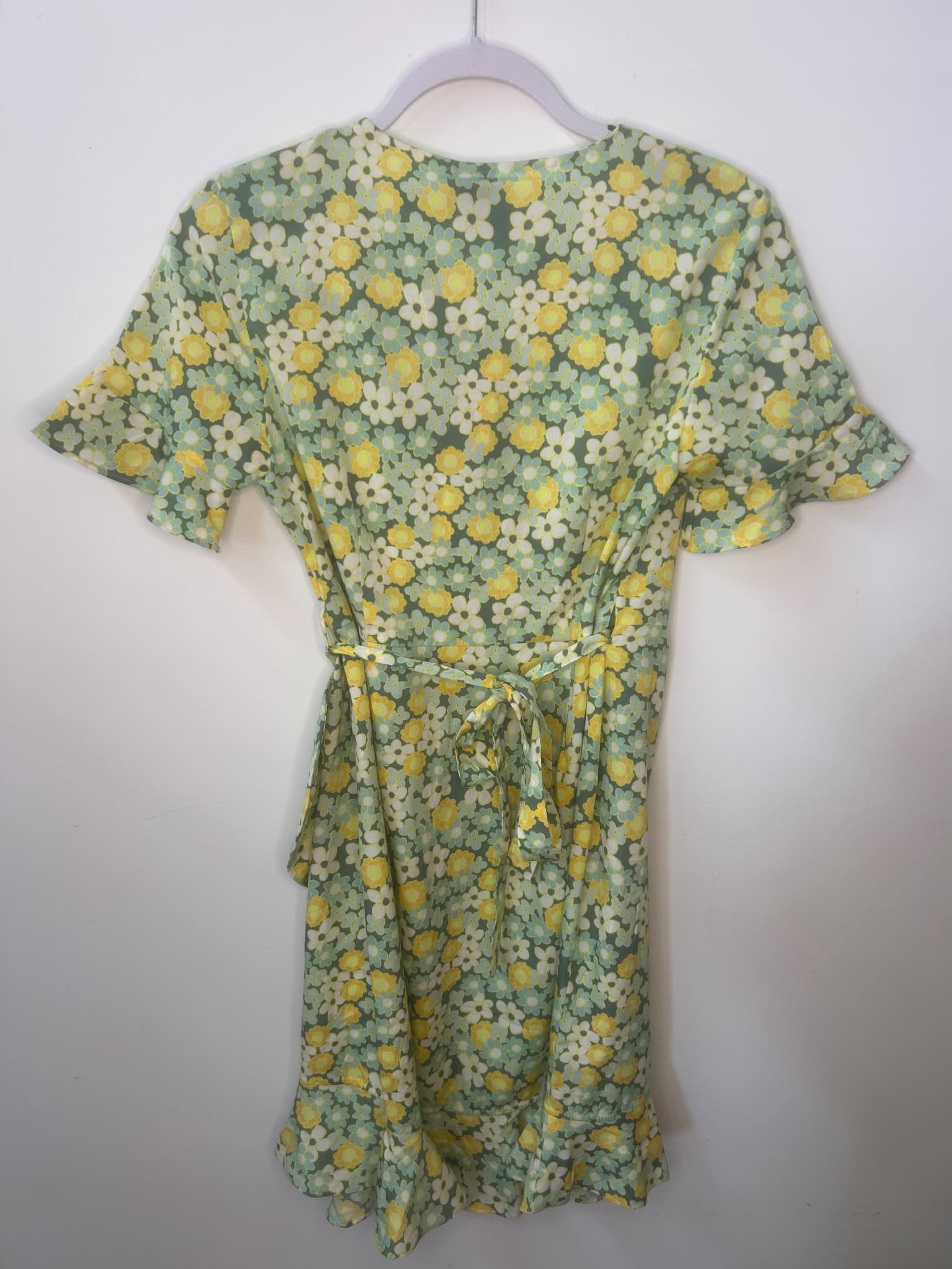 Vero Moda Floral Wrap Dress With Ruffle Hem - Size XS — photo 4 of 4