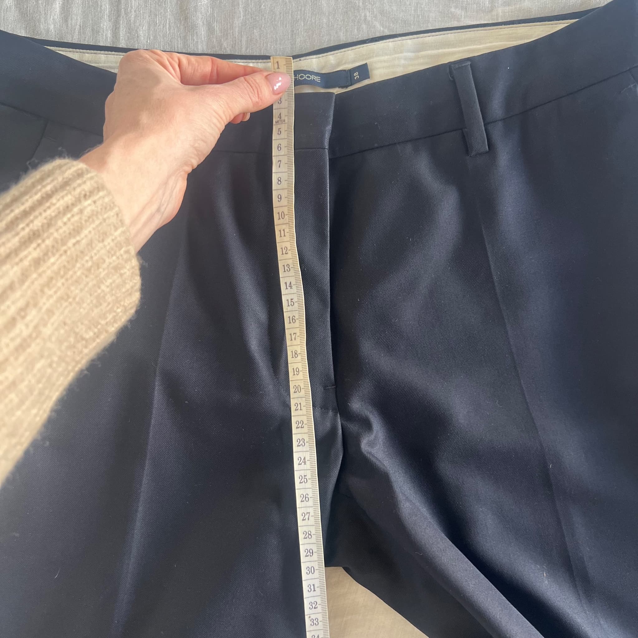 Sofie D'Hoore Black 100% Wool Tailored Trousers (Size 38) — photo 9 of 10