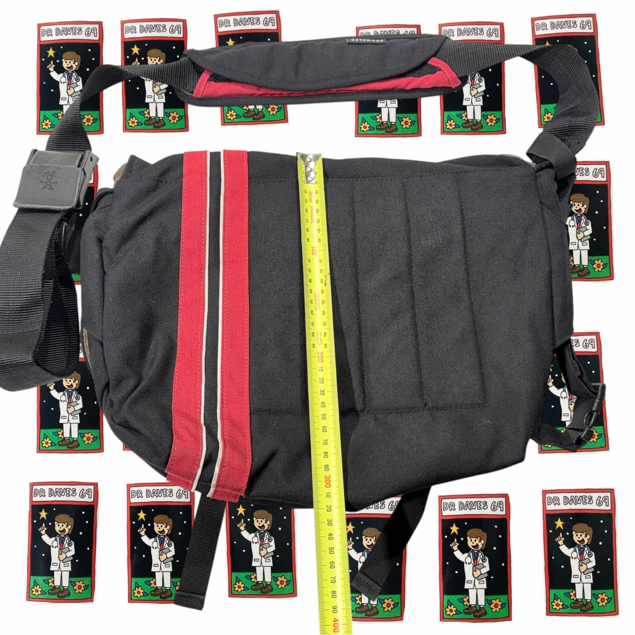 Crumpler Messenger Bag Black With Red Stripe — photo 6 of 6