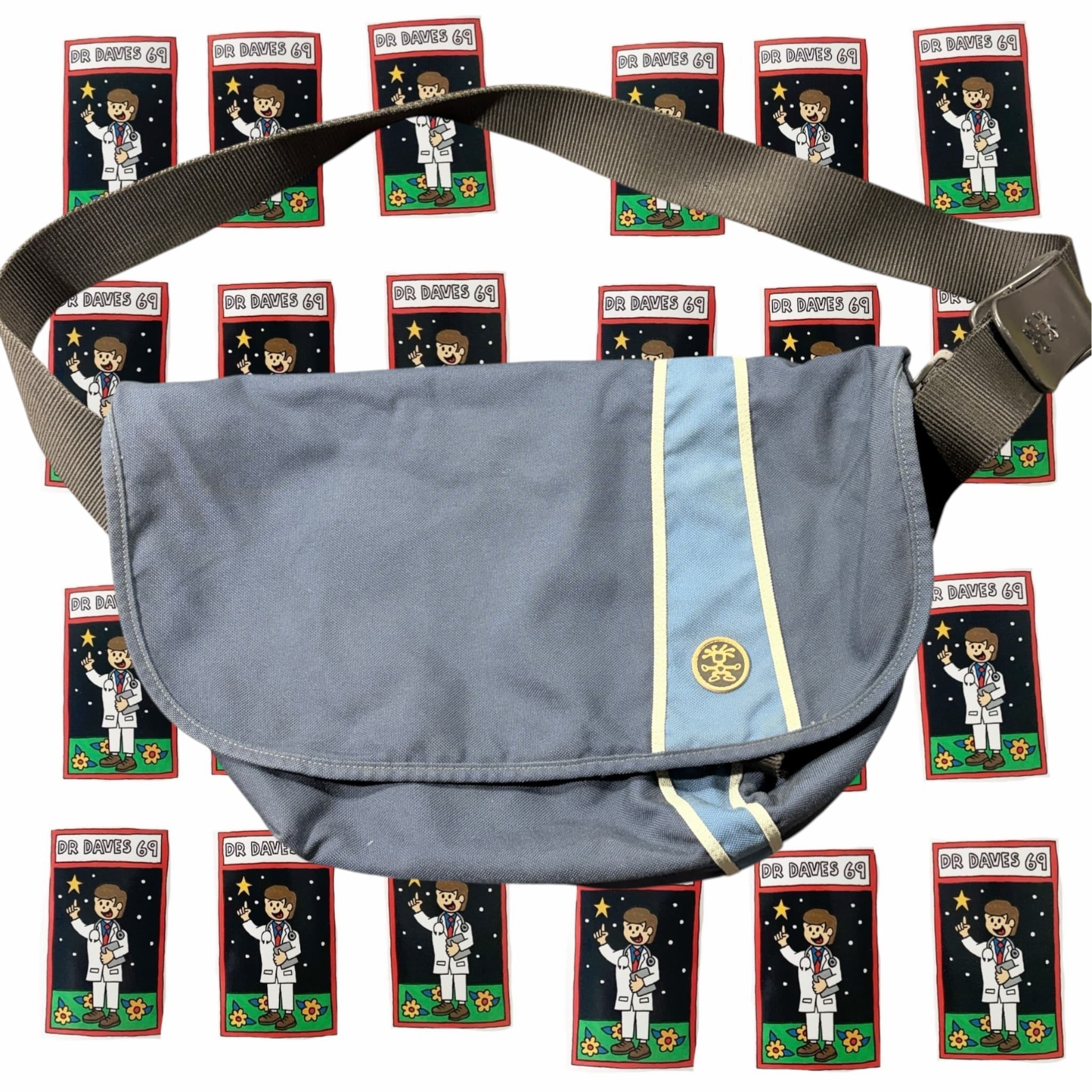 Crumpler Messenger Bag Grey With Blue Stripe — photo 1 of 6