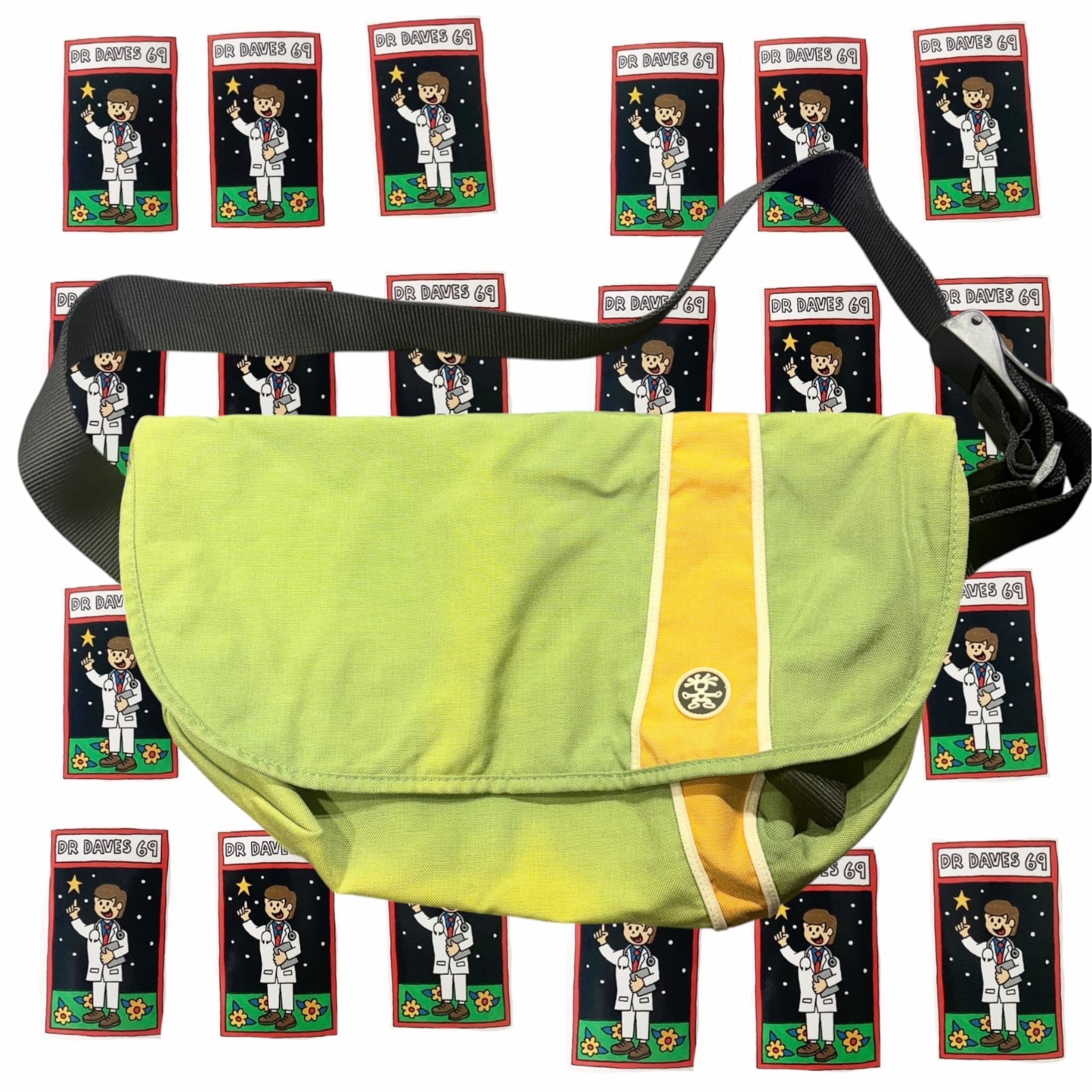 Crumpler Messenger Bag Lime Green And Yellow — photo 1 of 7