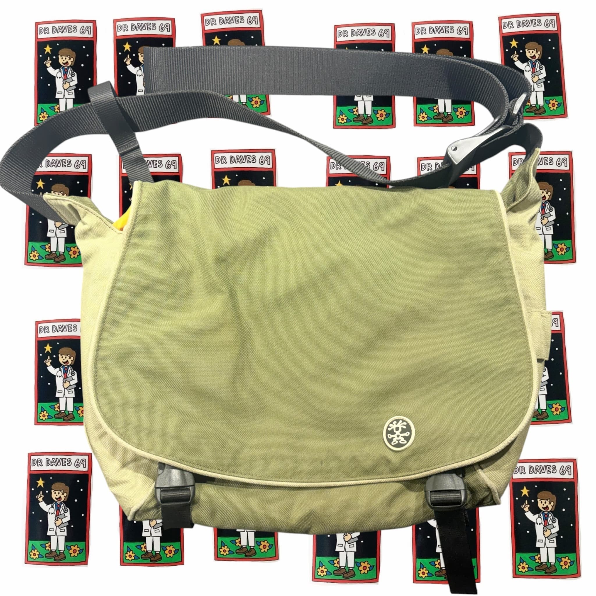 Crumpler Olive Green Messenger Bag — photo 1 of 7