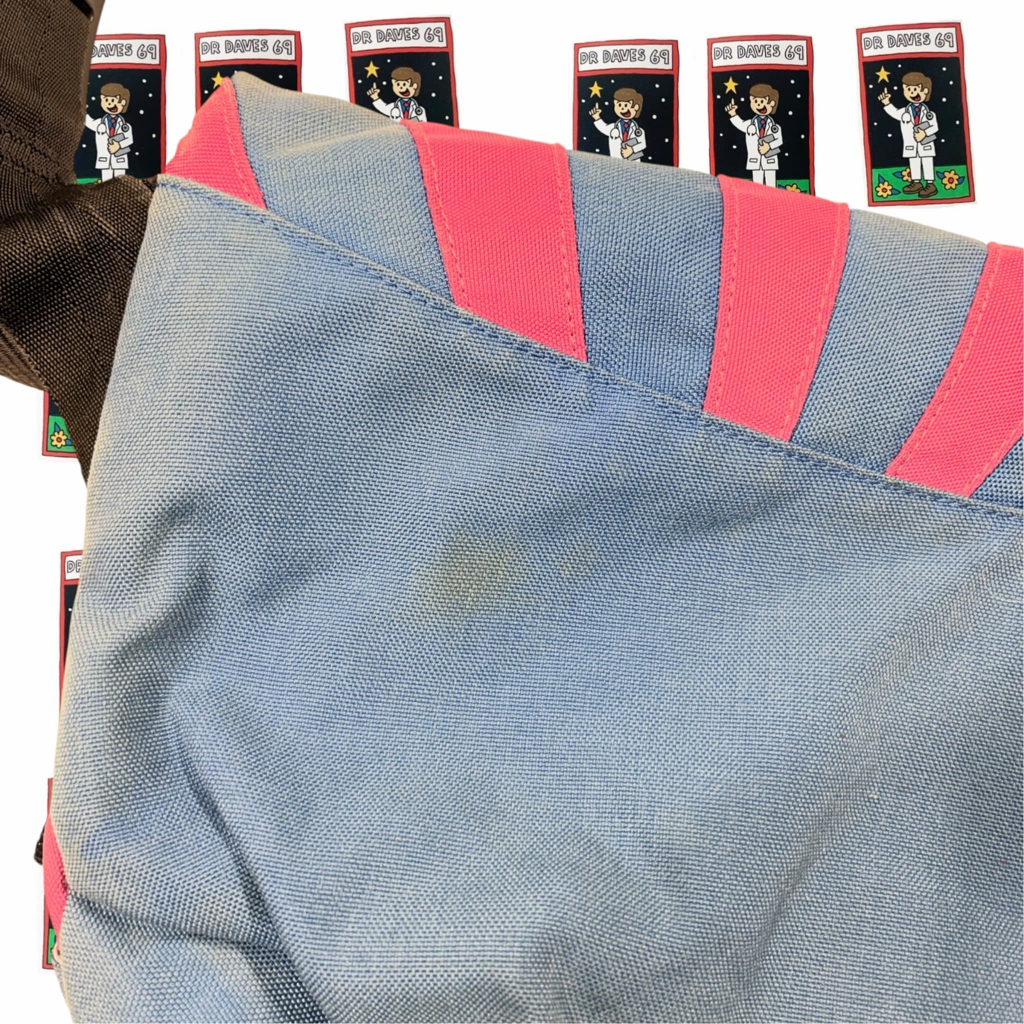 Crumpler The Barney Rustle Blanket Messenger Bag Blue Pink — photo 6 of 8