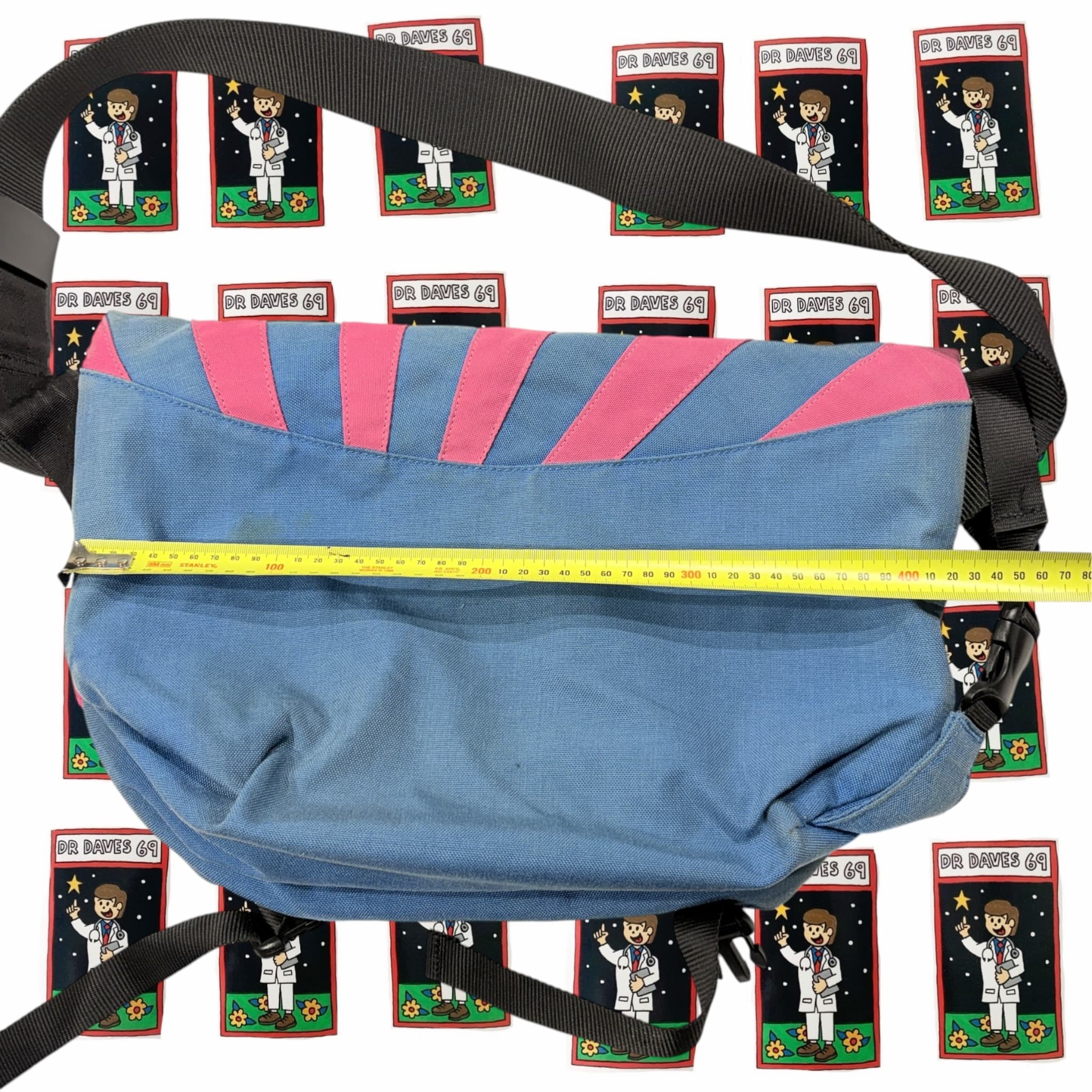 Crumpler The Barney Rustle Blanket Messenger Bag Blue Pink — photo 7 of 8