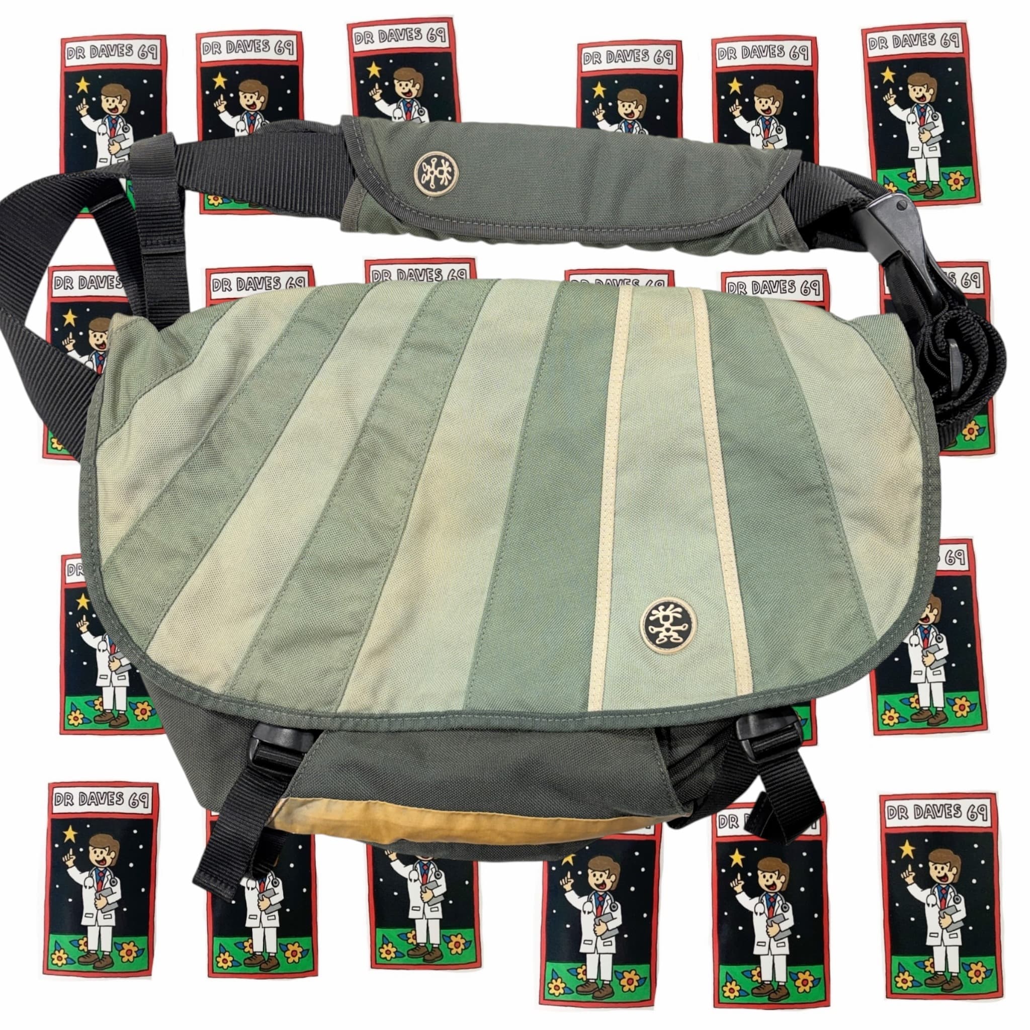 Crumpler The Barney Rustle Blanket Messenger Bag Green Striped — photo 1 of 8