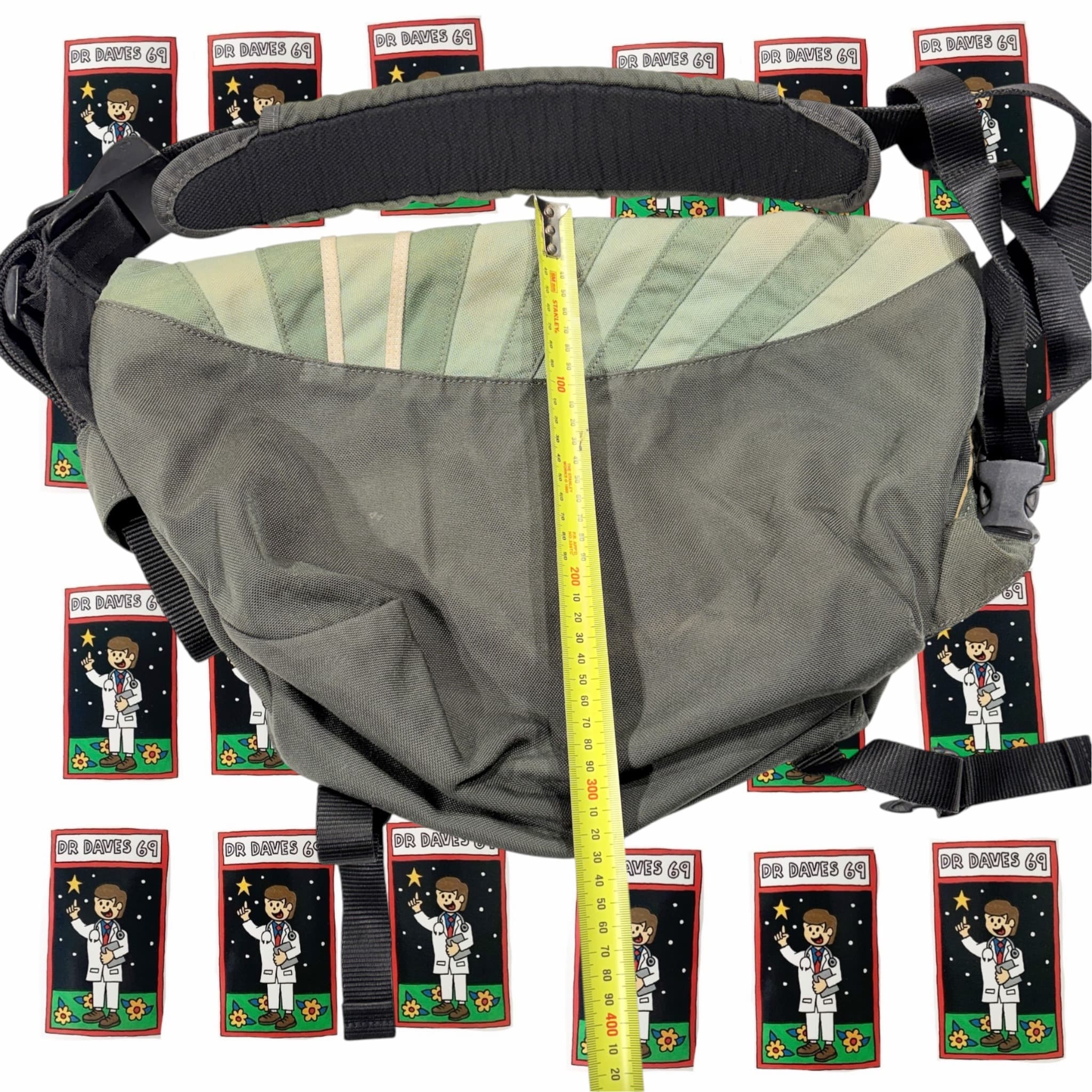 Crumpler The Barney Rustle Blanket Messenger Bag Green Striped — photo 8 of 8