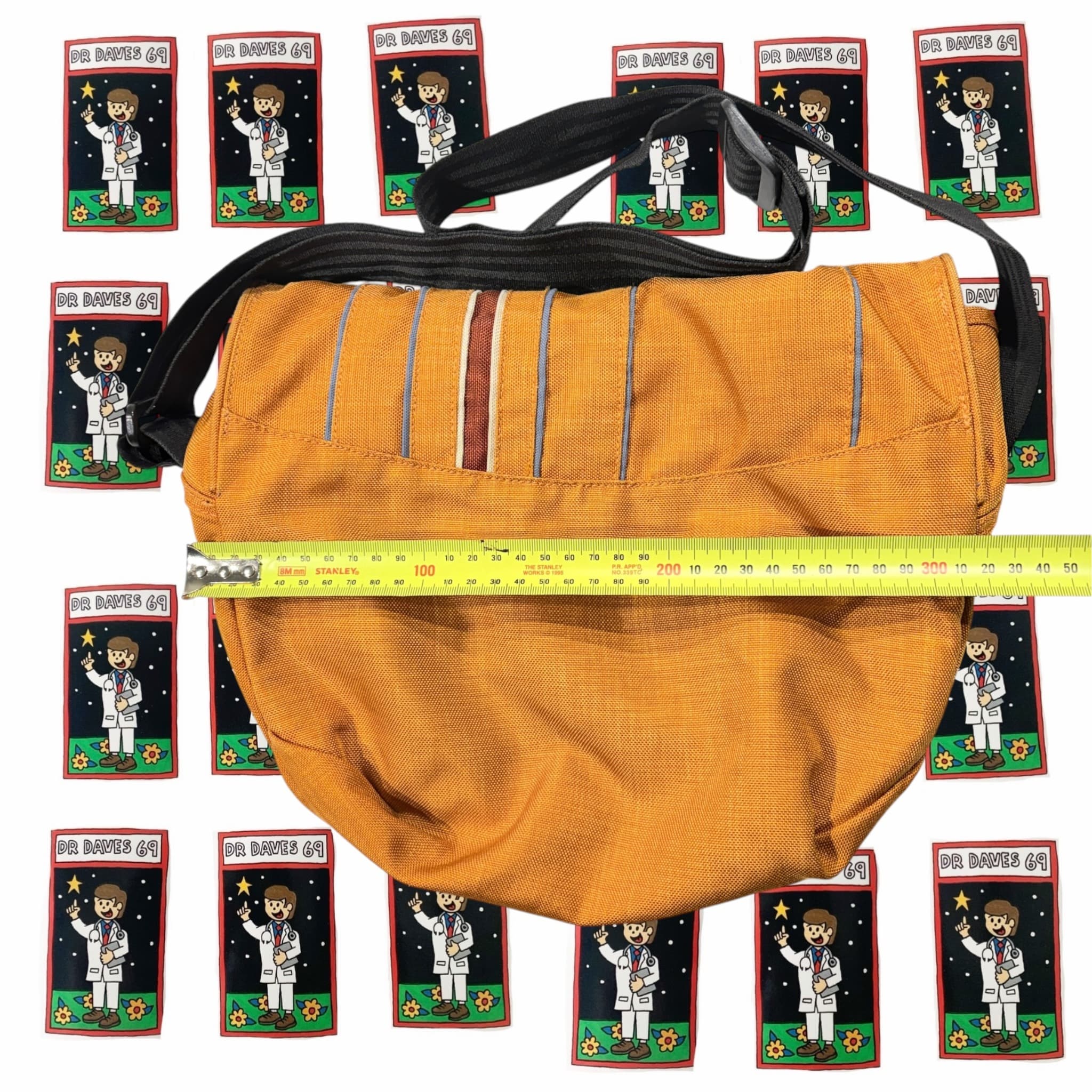 Crumpler The Base Stash Messenger Bag Orange — photo 5 of 6