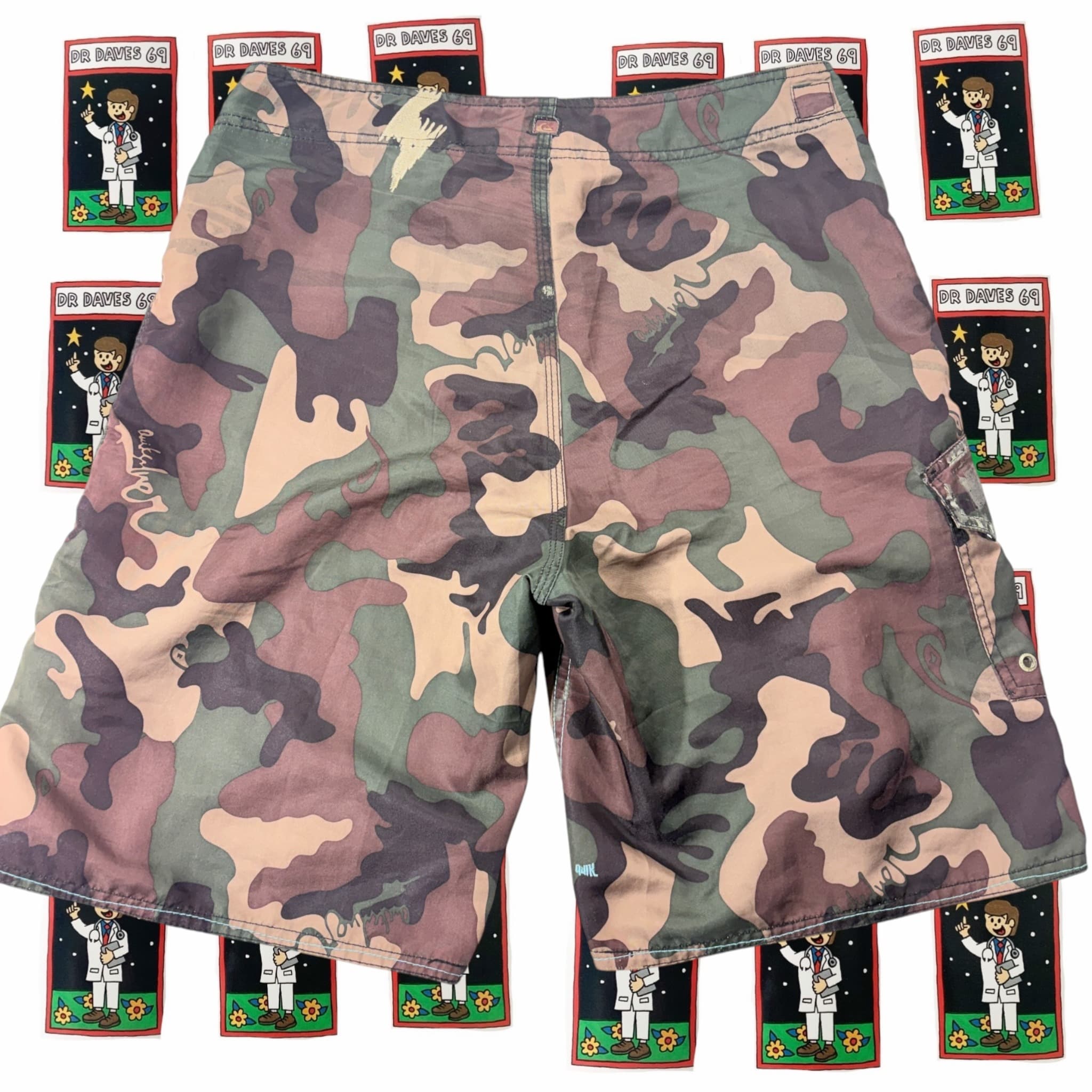 Y2K Quiksilver Camo Boardshorts Size 30-32 — photo 3 of 5