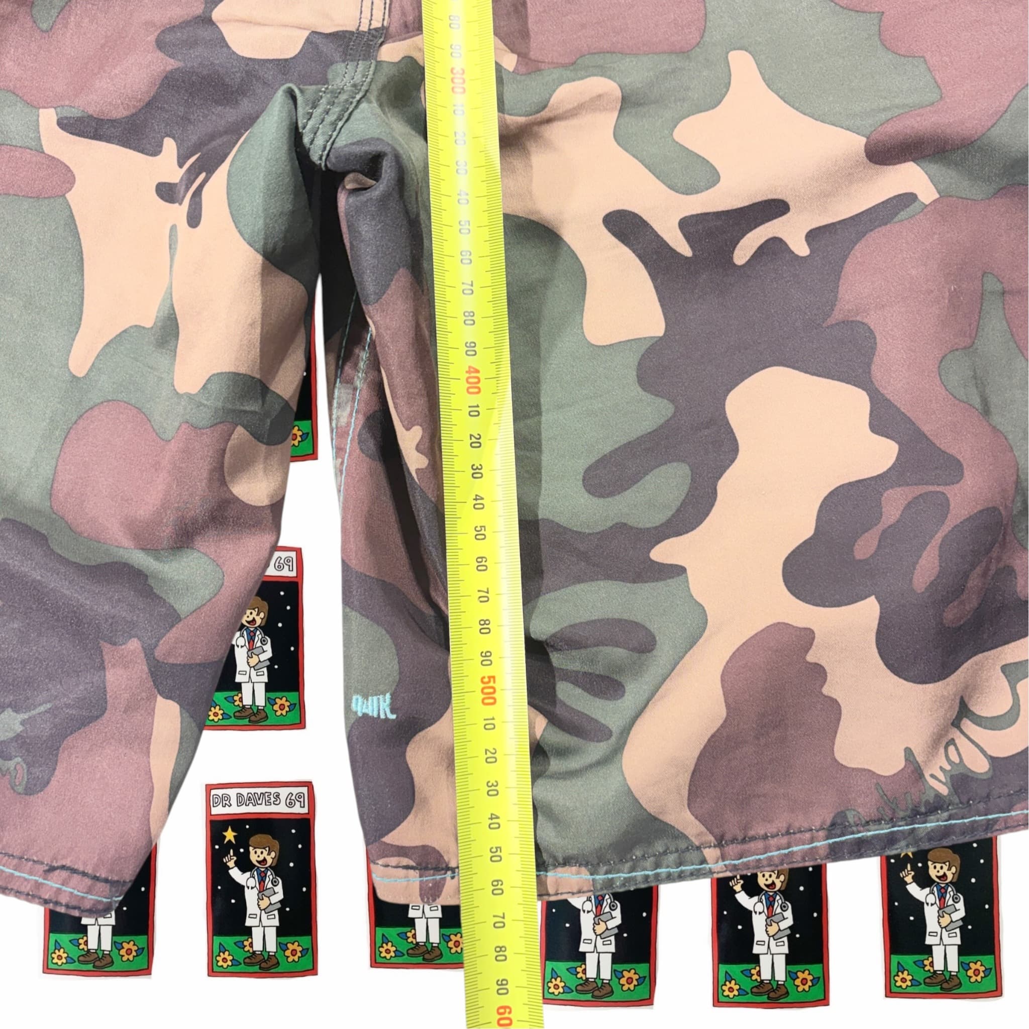 Y2K Quiksilver Camo Boardshorts Size 30-32 — photo 5 of 5