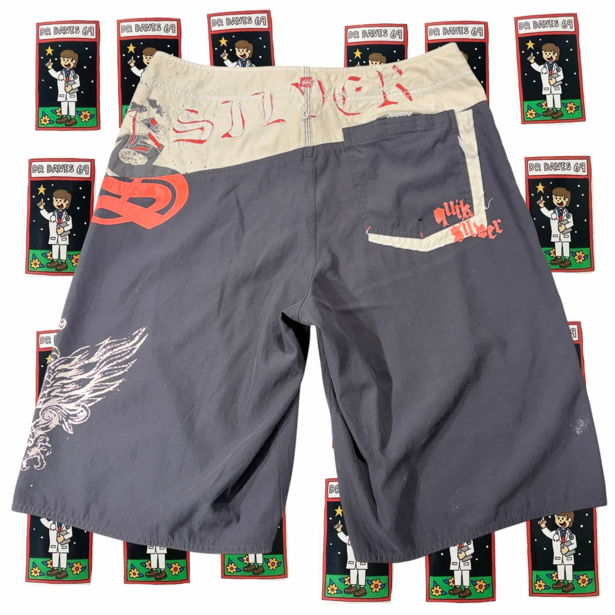 Y2k Quiksilver Men's Boardshorts Size 34 — photo 2 of 6