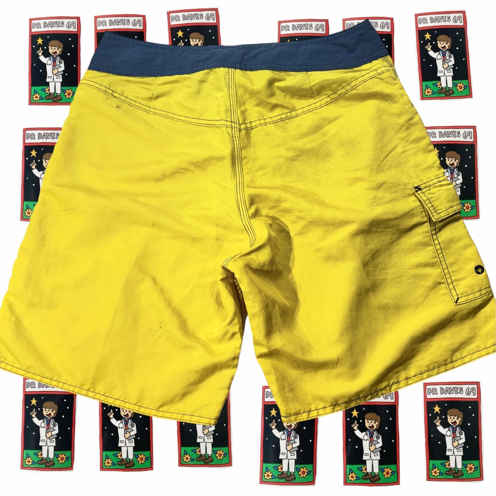 Quiksilver Men's Yellow & Navy Boardshorts Size 32 — photo 3 of 6