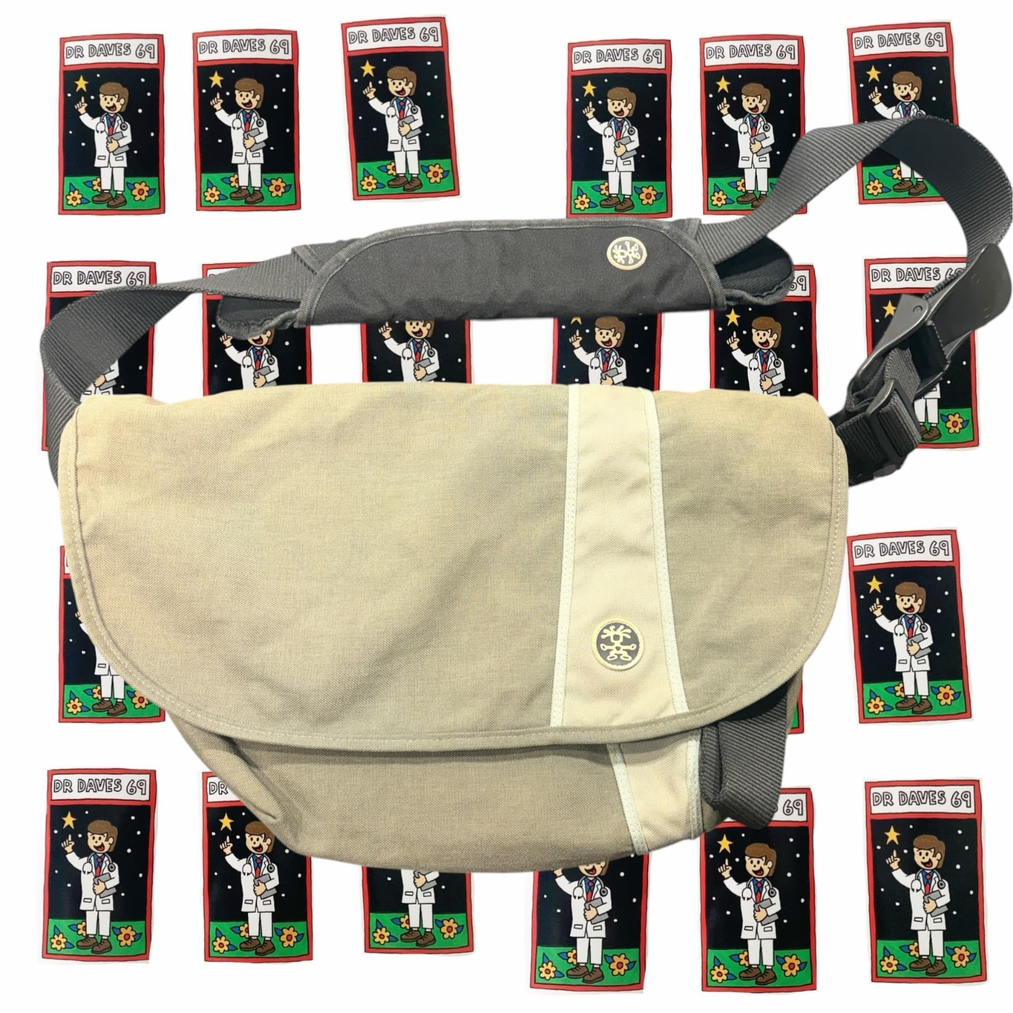 The Western Lawn Messenger Bag Beige — photo 1 of 9