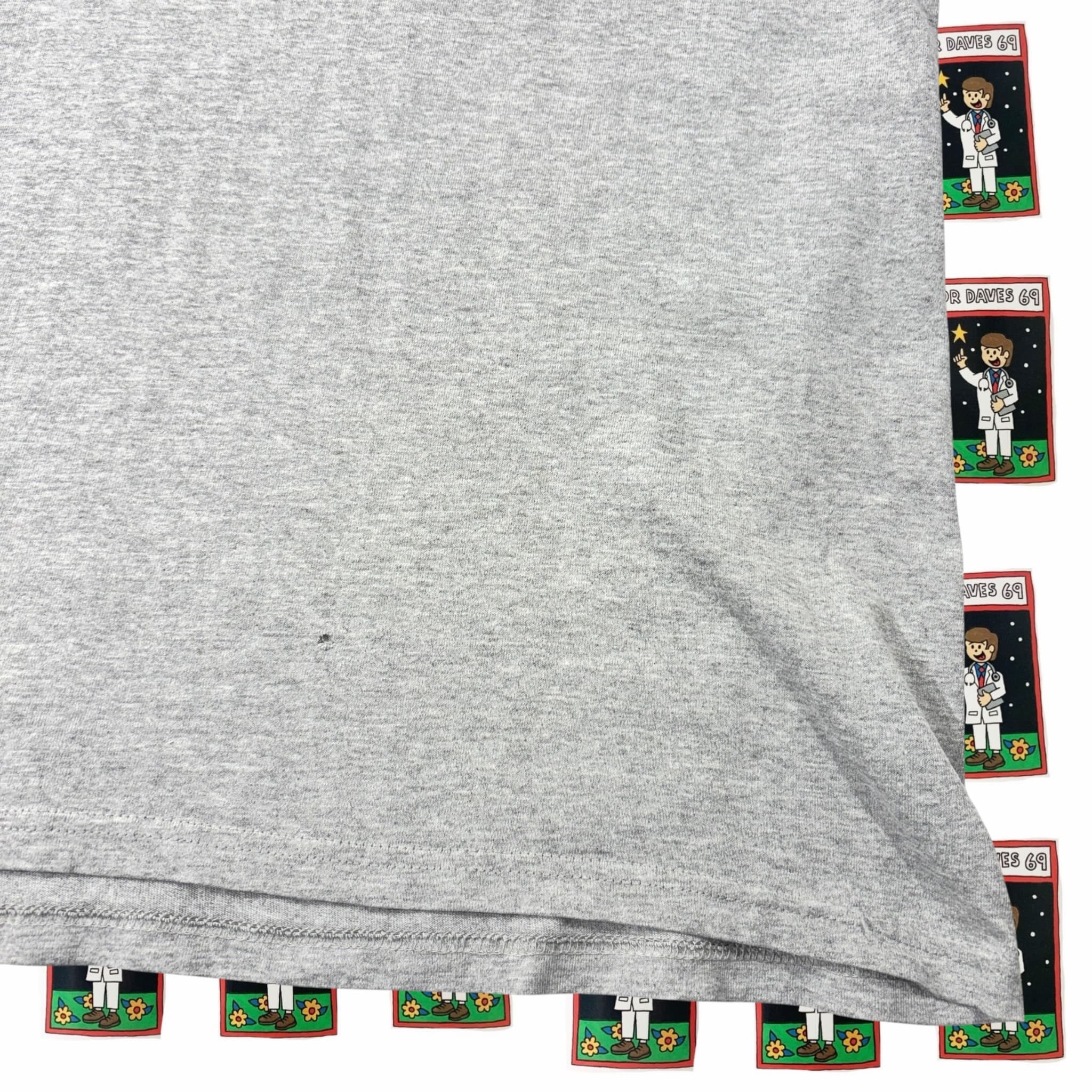 Vintage 90s Nike Niketown USA Grey T-Shirt — photo 2 of 6